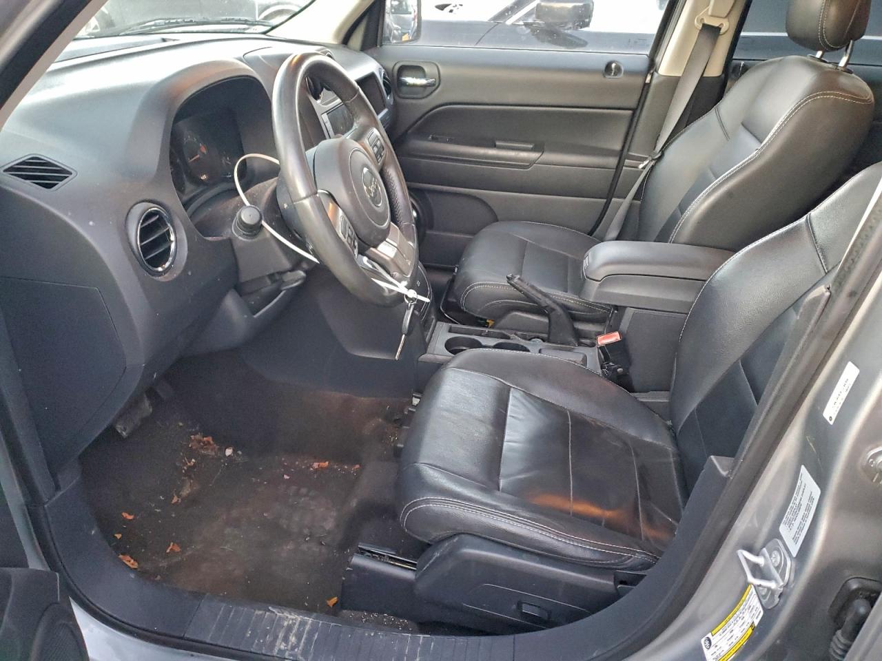 2015 Jeep Patriot Latitude Silver vin: 1C4NJRFB3FD249359