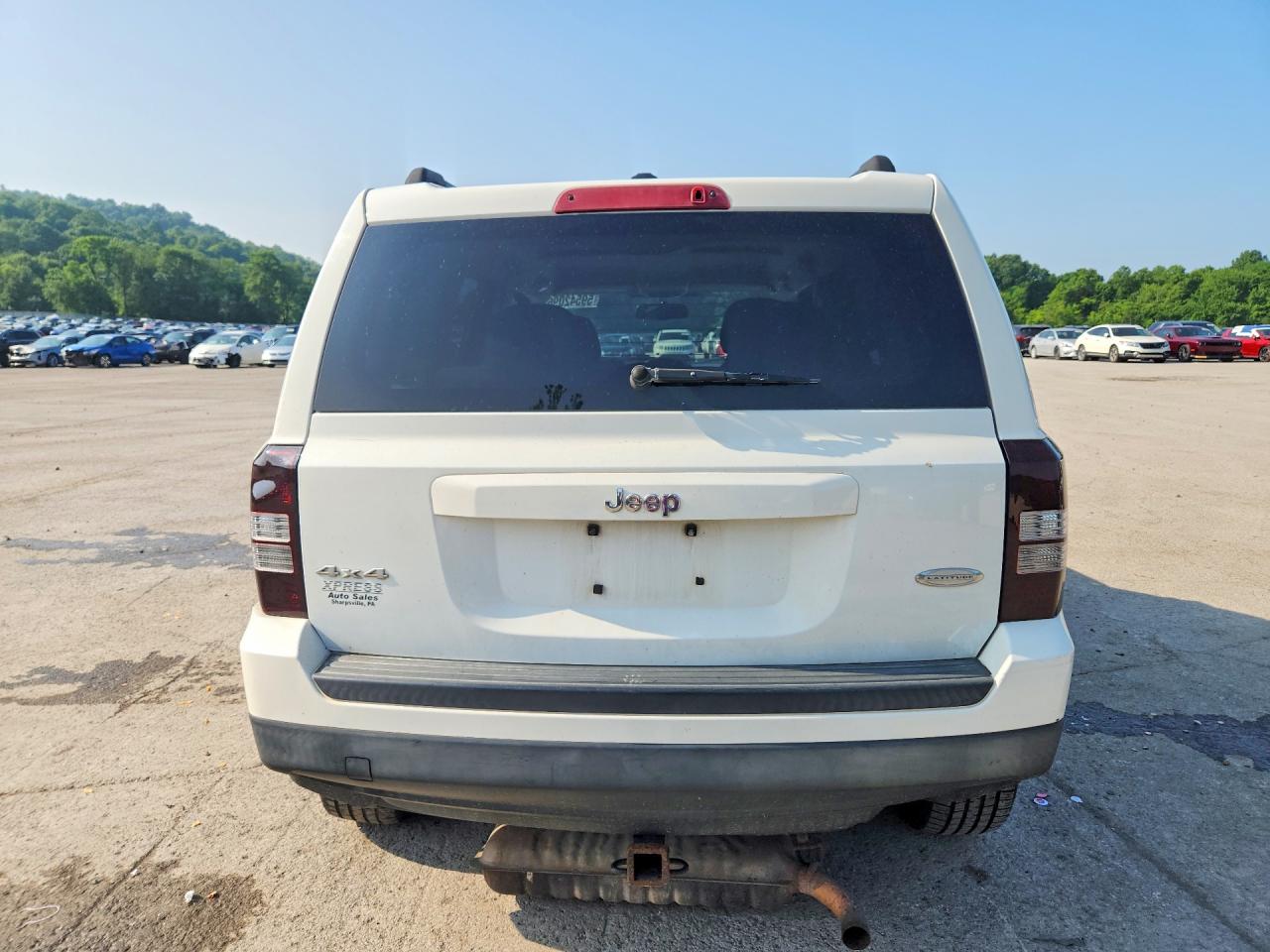 2015 Jeep Patriot Latitude White vin: 1C4NJRFB3FD272236