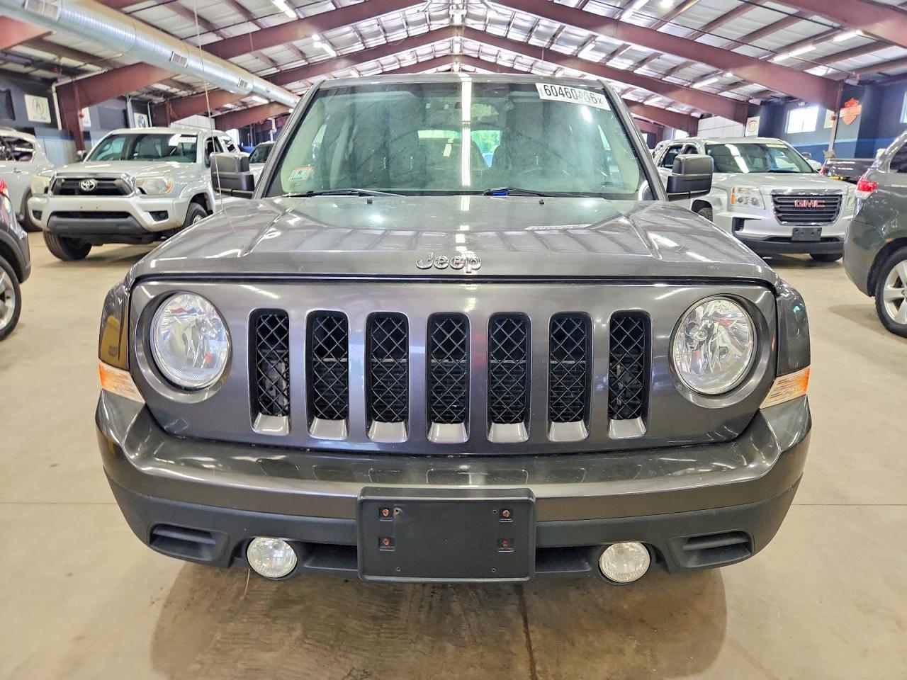 2015 Jeep Patriot Latitude Gray vin: 1C4NJRFB3FD425813