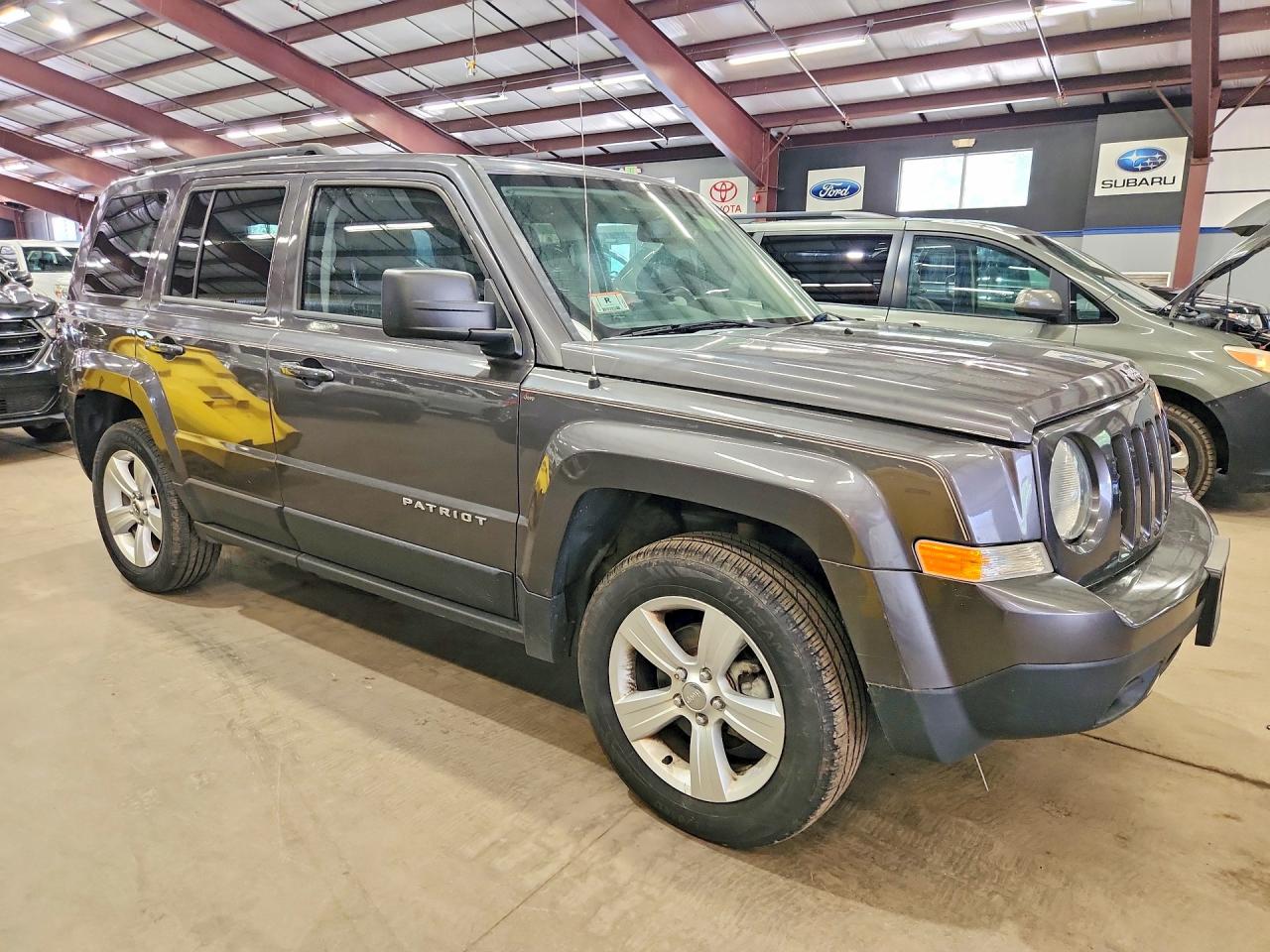 2015 Jeep Patriot Latitude Gray vin: 1C4NJRFB3FD425813