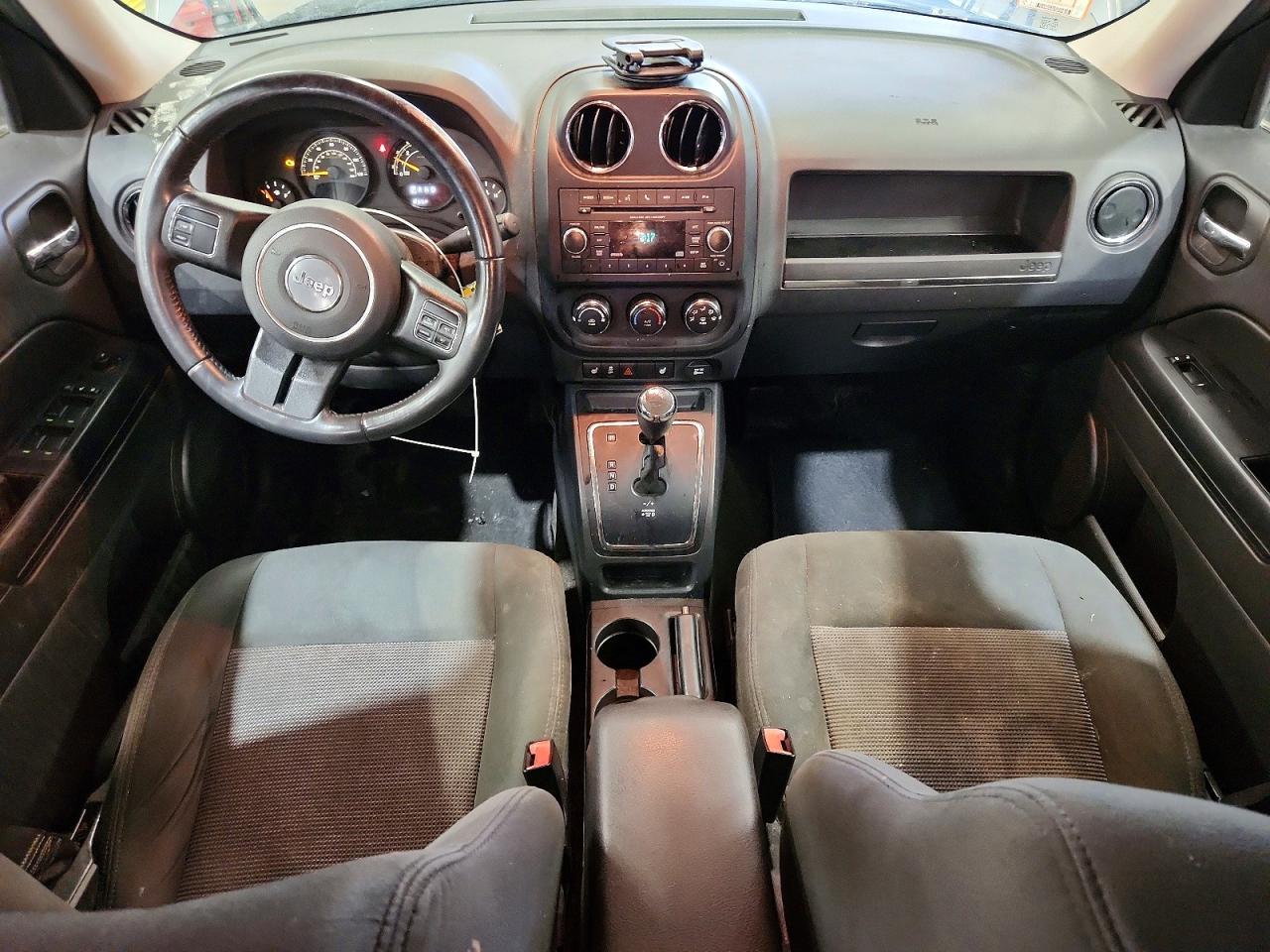 2015 Jeep Patriot Latitude Gray vin: 1C4NJRFB3FD425813