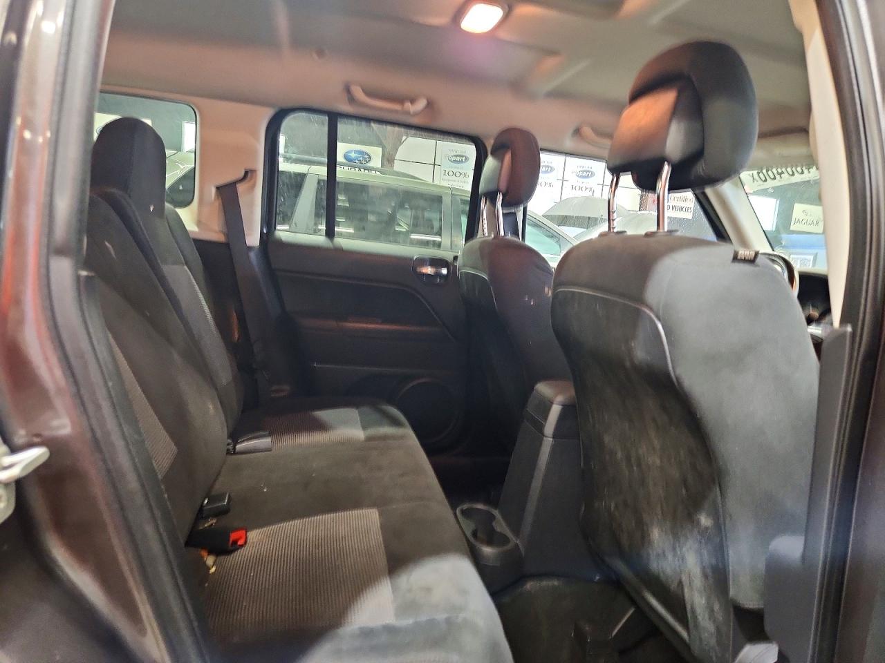 2015 Jeep Patriot Latitude Gray vin: 1C4NJRFB3FD425813
