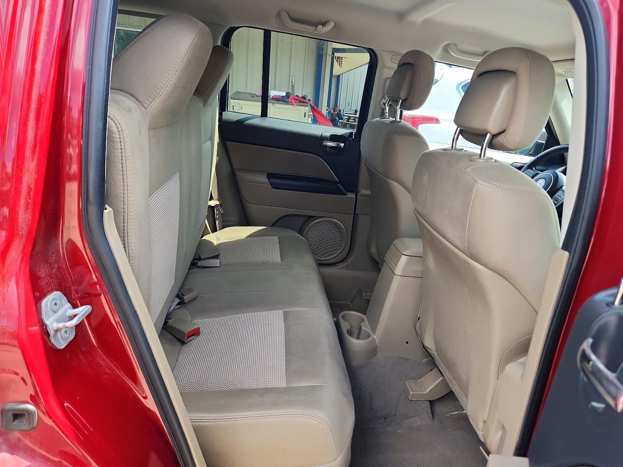 2012 Jeep Patriot Latitude Burgundy vin: 1C4NJRFB4CD525074