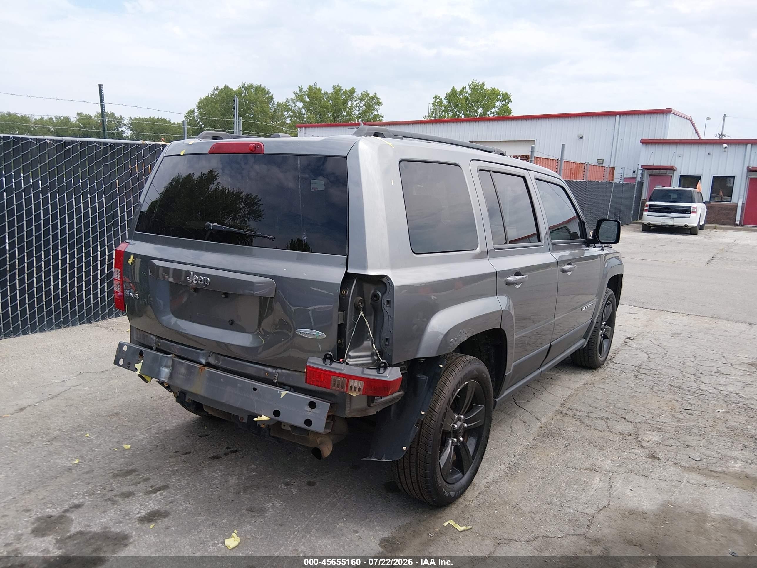 2013 Jeep Patriot Latitude Gray vin: 1C4NJRFB4DD165550