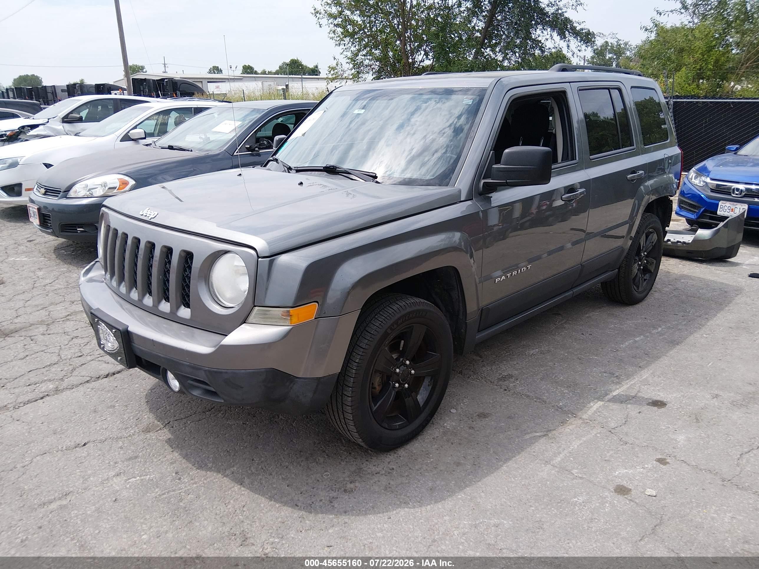 2013 Jeep Patriot Latitude Gray vin: 1C4NJRFB4DD165550