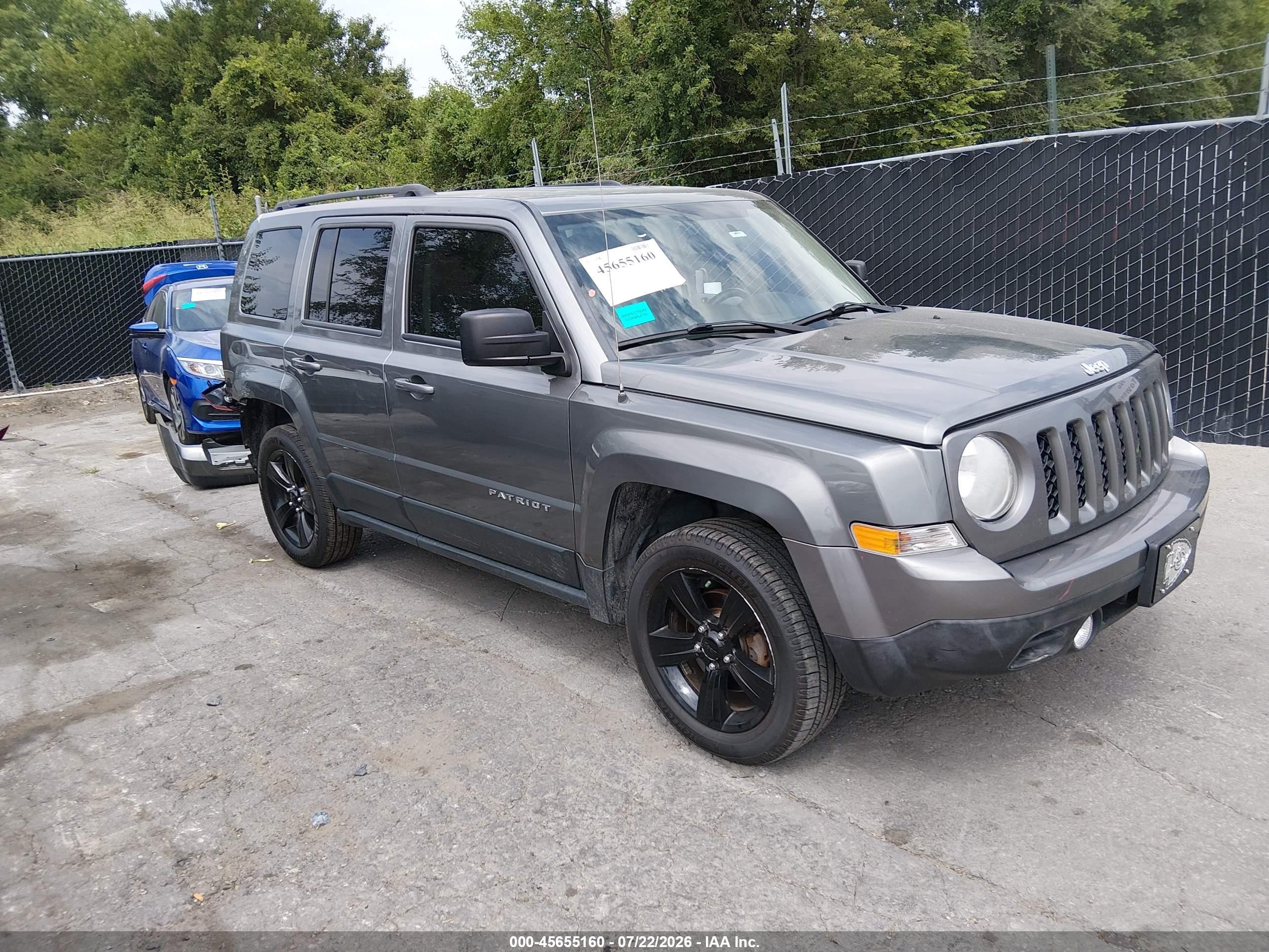 2013 Jeep Patriot Latitude Gray vin: 1C4NJRFB4DD165550