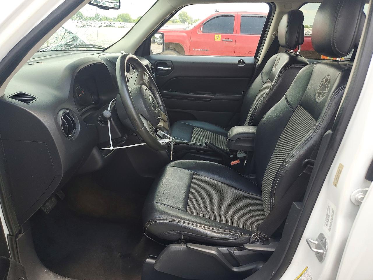 2014 Jeep Patriot Latitude Белый vin: 1C4NJRFB4ED670845