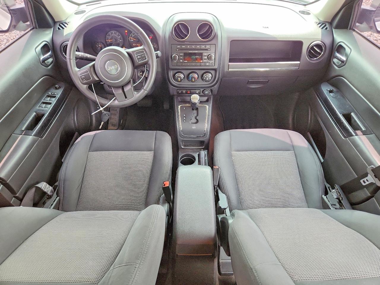 2014 Jeep Patriot Latitude White vin: 1C4NJRFB4ED810344