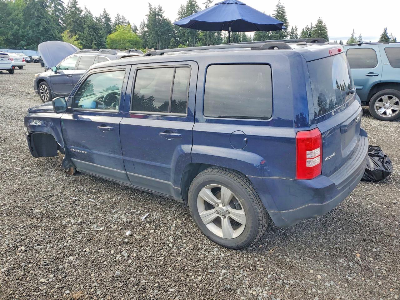 2015 Jeep Patriot Latitude Blue vin: 1C4NJRFB4FD143082