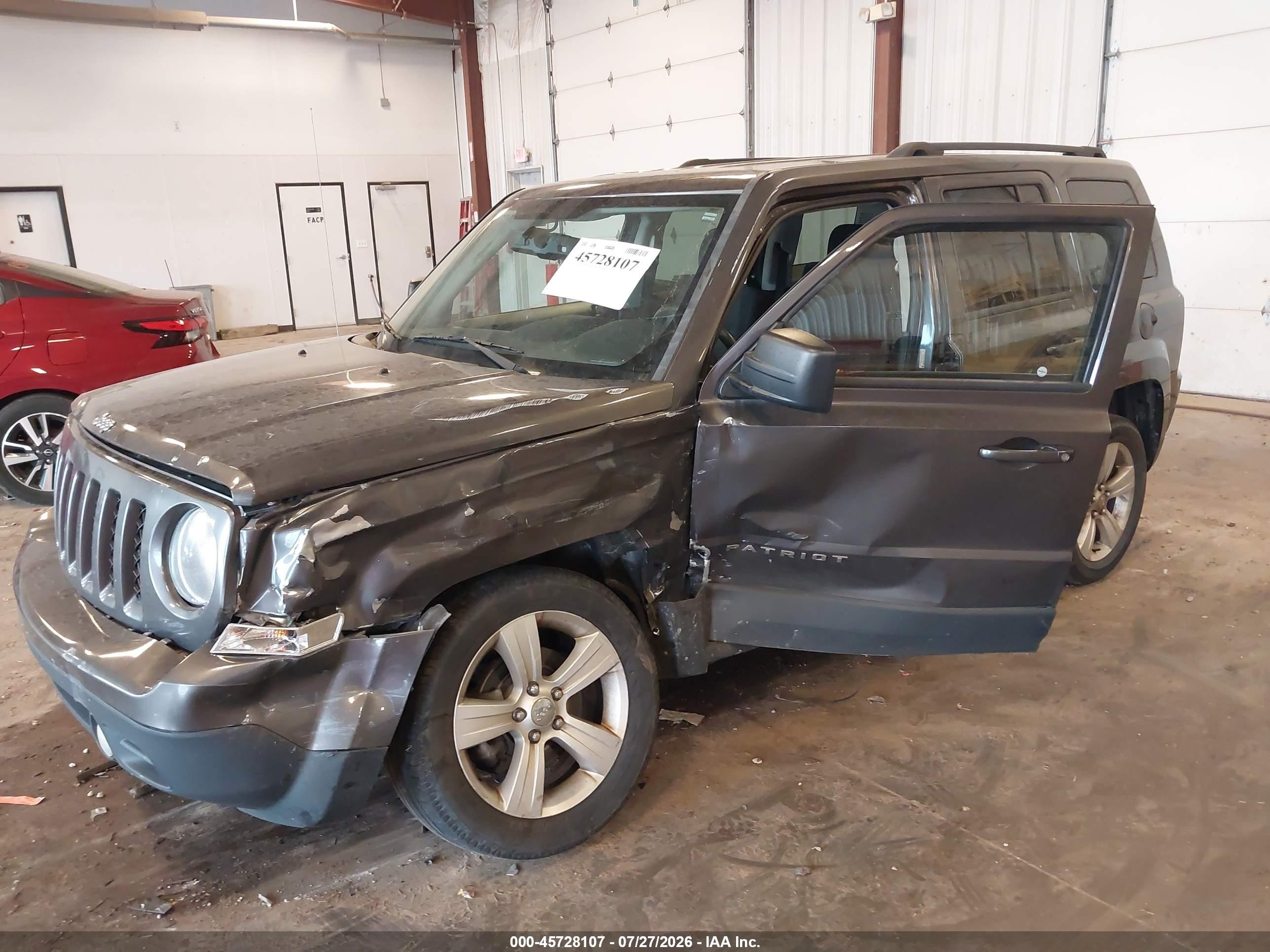 2015 Jeep Patriot Latitude Gray vin: 1C4NJRFB4FD184070