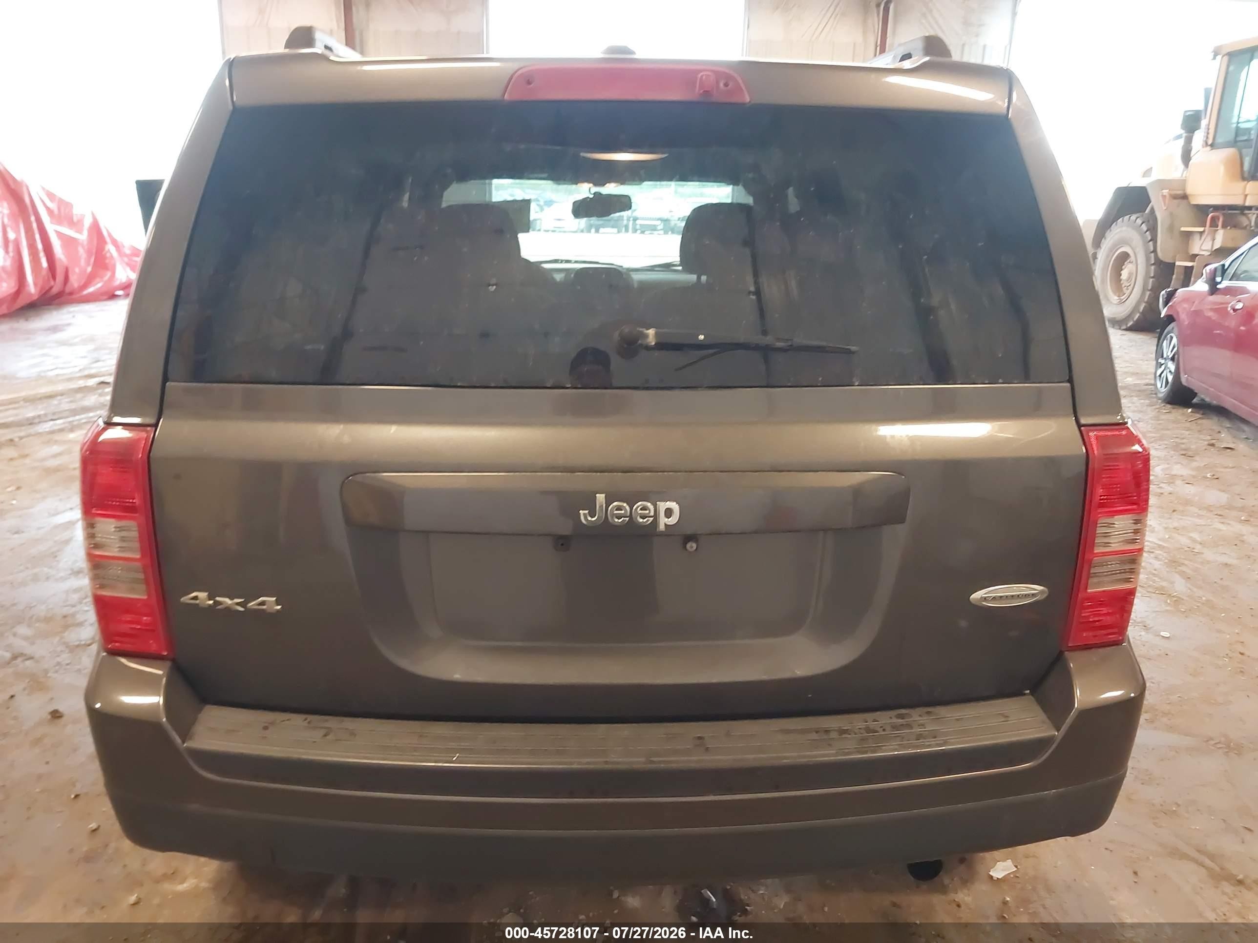 2015 Jeep Patriot Latitude Gray vin: 1C4NJRFB4FD184070