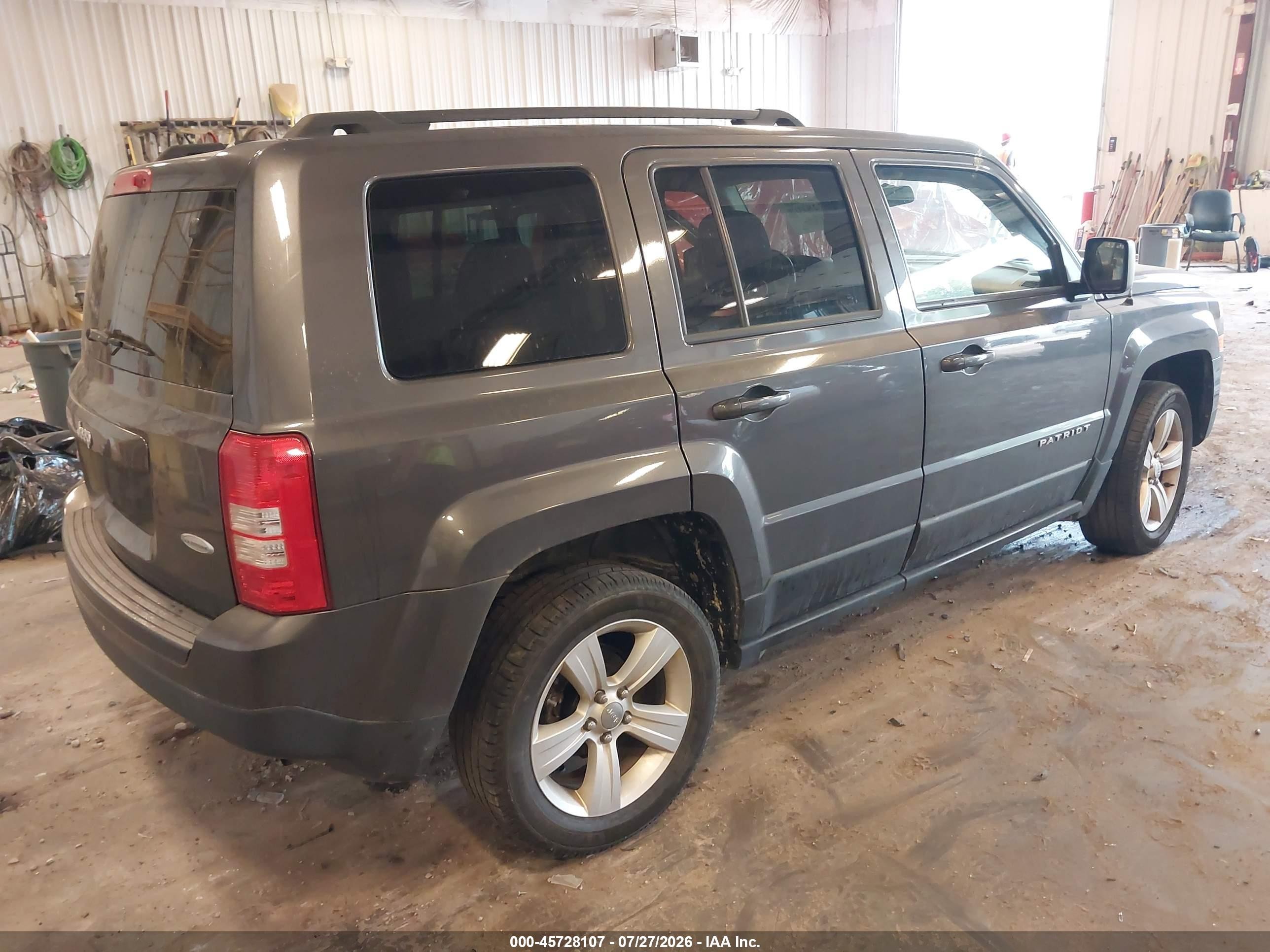 2015 Jeep Patriot Latitude Gray vin: 1C4NJRFB4FD184070
