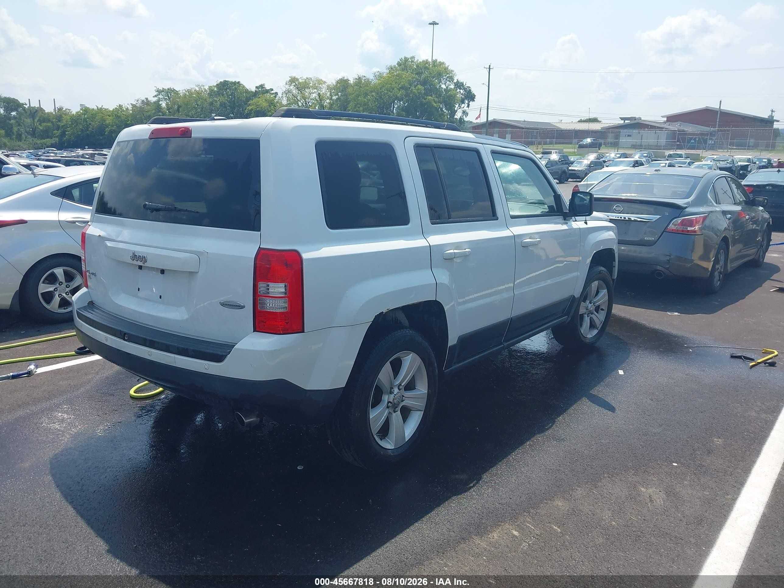 2015 Jeep Patriot Latitude White vin: 1C4NJRFB4FD365198
