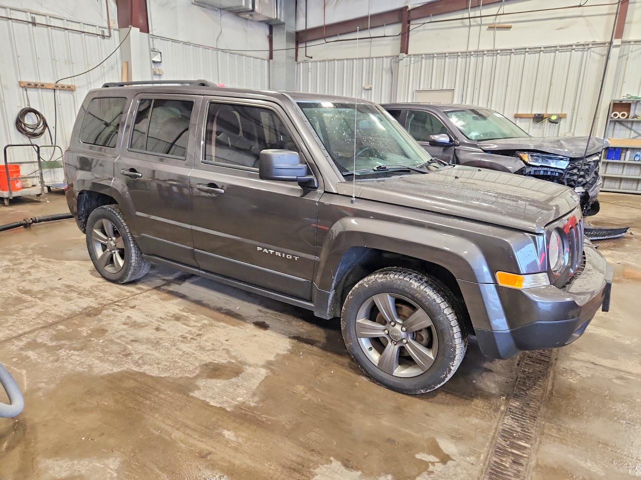 2015 Jeep Patriot Latitude Gray vin: 1C4NJRFB4FD366688