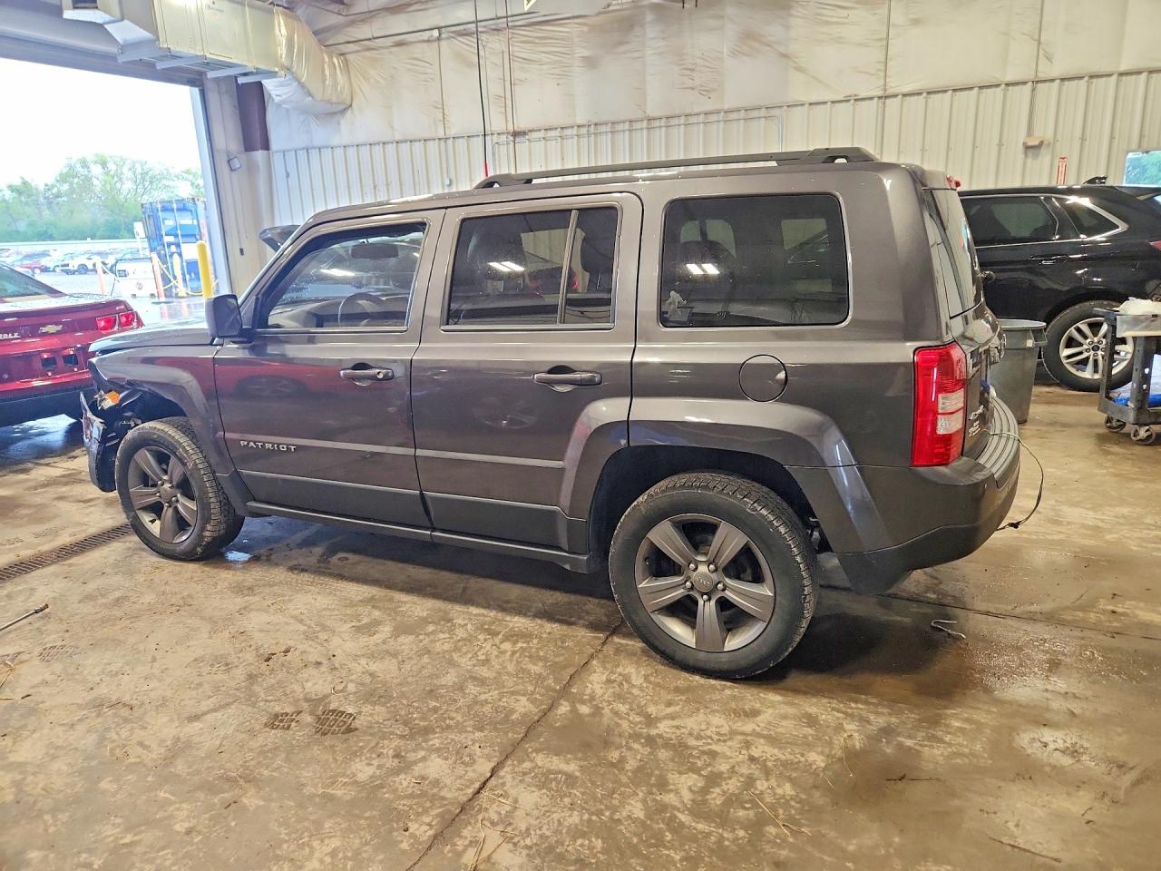 2015 Jeep Patriot Latitude Gray vin: 1C4NJRFB4FD366688