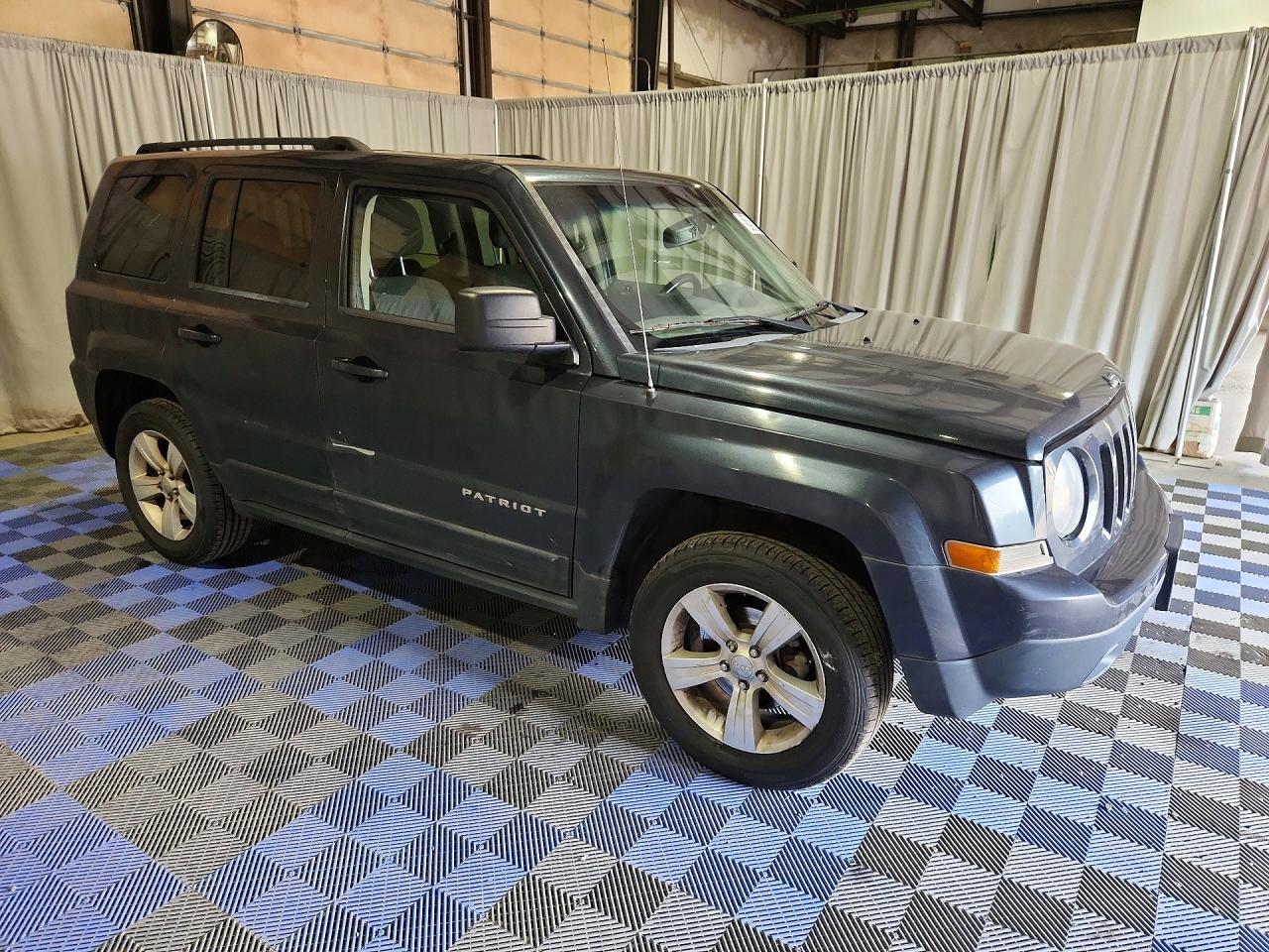 2015 Jeep Patriot Latitude Charcoal vin: 1C4NJRFB4FD376217