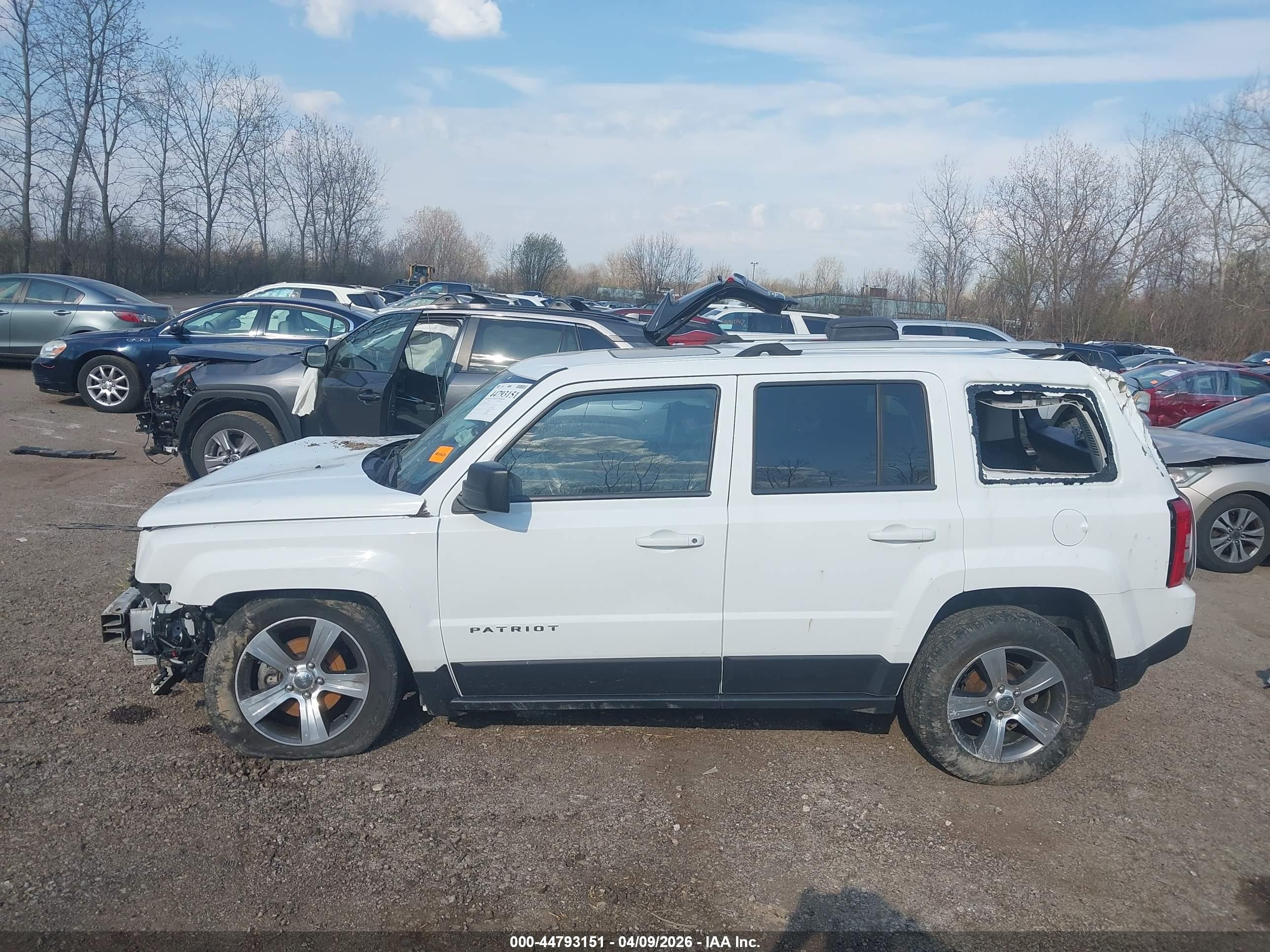 2016 Jeep Patriot High Altitude Edition White vin: 1C4NJRFB4GD695442
