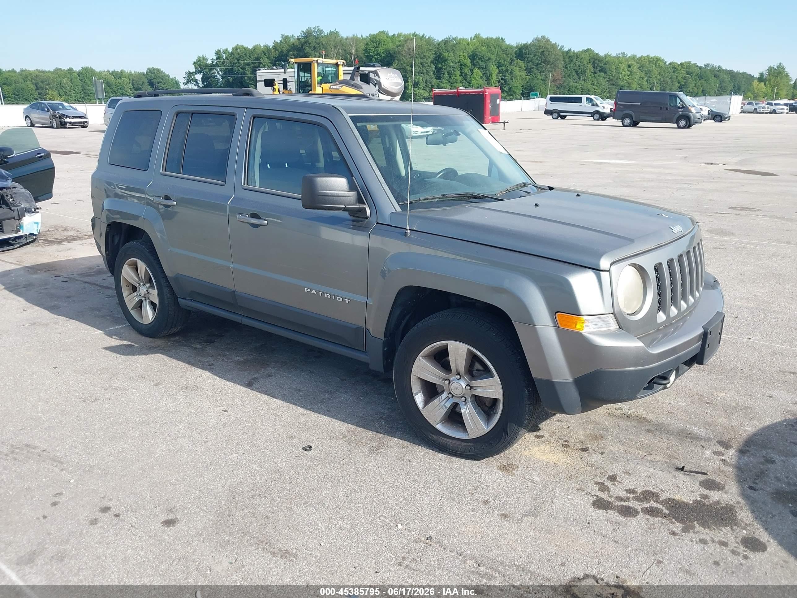 2012 Jeep Patriot Latitude Gray vin: 1C4NJRFB5CD563624