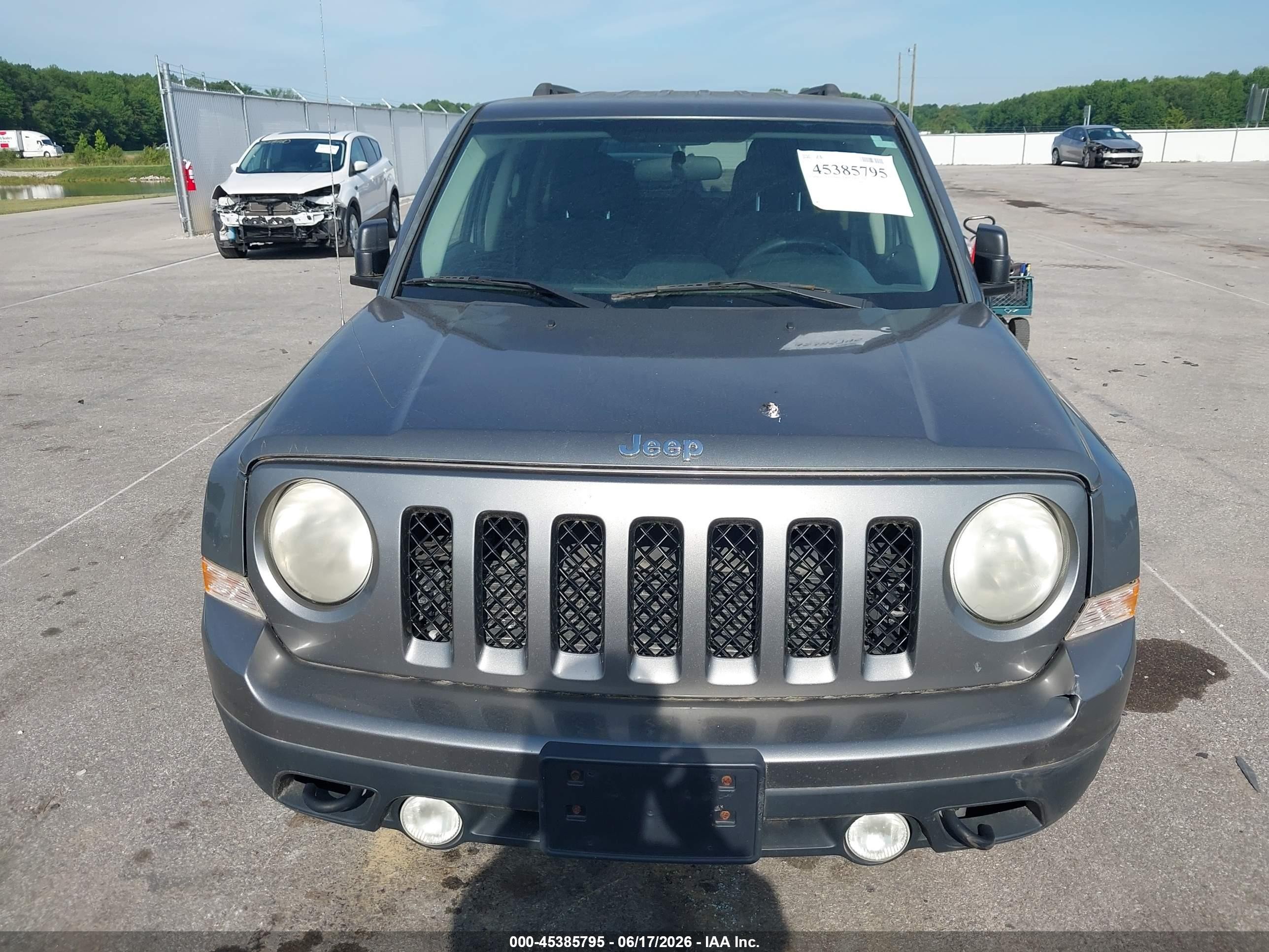 2012 Jeep Patriot Latitude Gray vin: 1C4NJRFB5CD563624