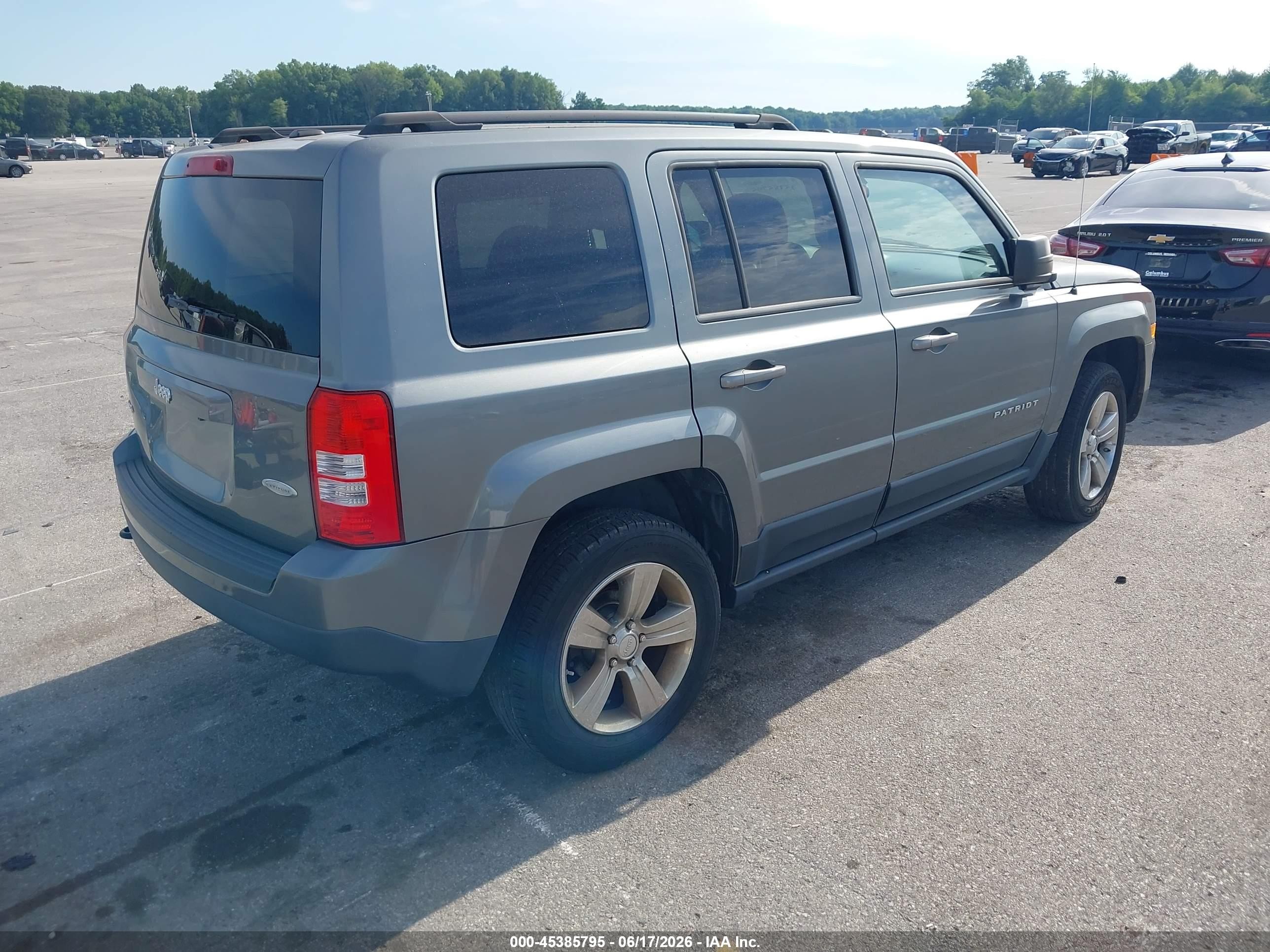 2012 Jeep Patriot Latitude Gray vin: 1C4NJRFB5CD563624