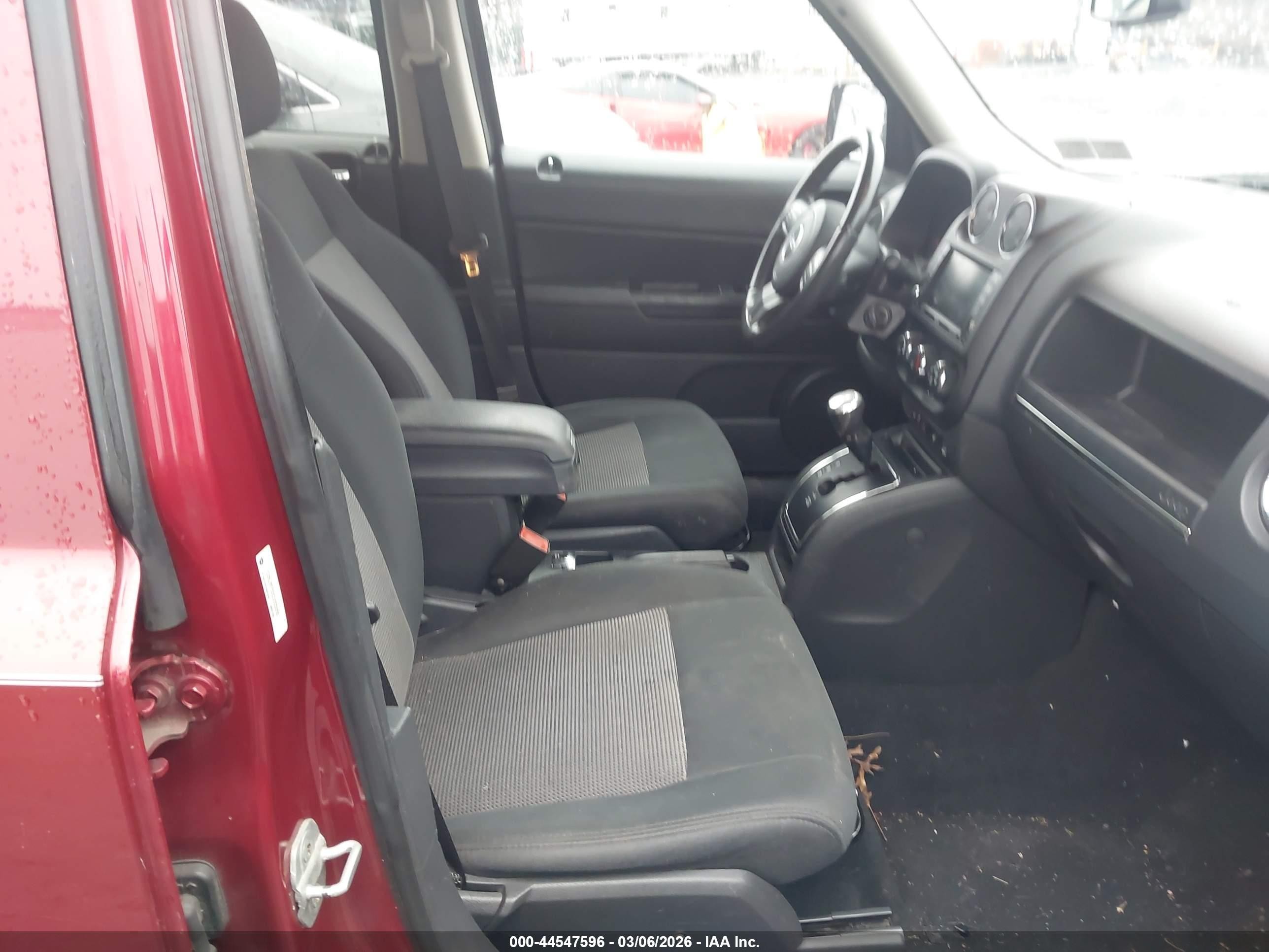 2012 Jeep Patriot Latitude Burgundy vin: 1C4NJRFB5CD600056