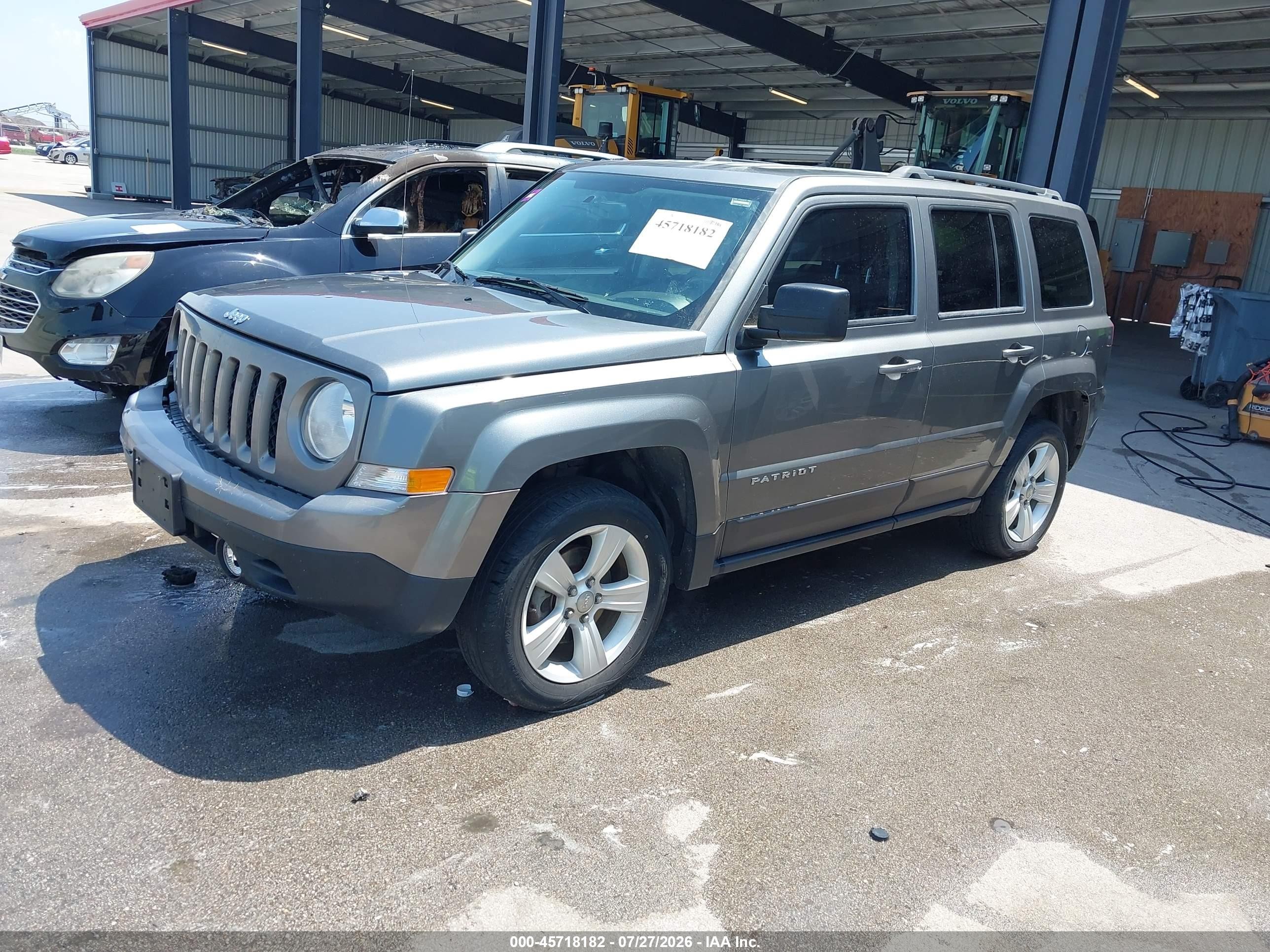 2014 Jeep Patriot Latitude Gray vin: 1C4NJRFB5ED500770