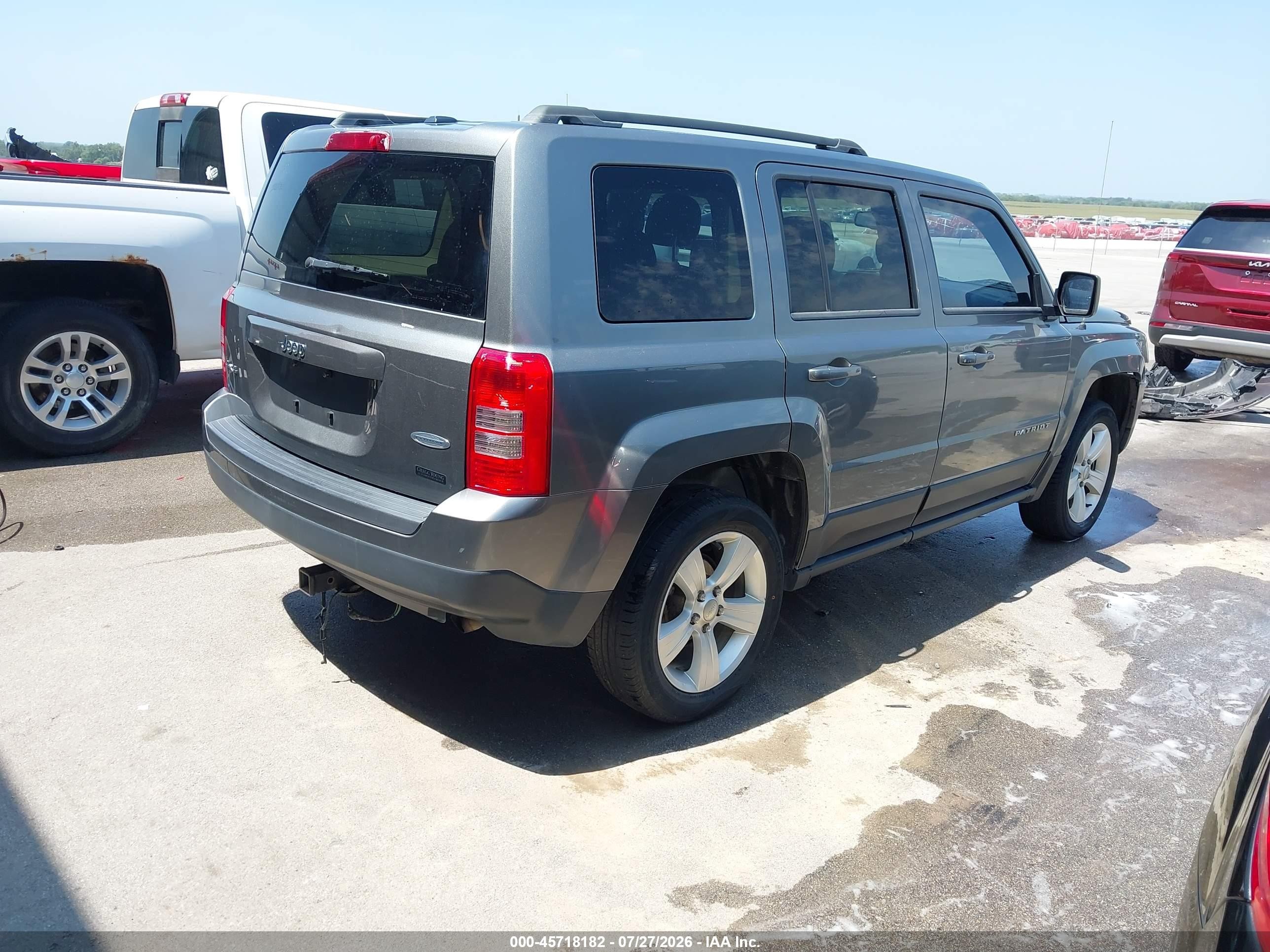 2014 Jeep Patriot Latitude Gray vin: 1C4NJRFB5ED500770