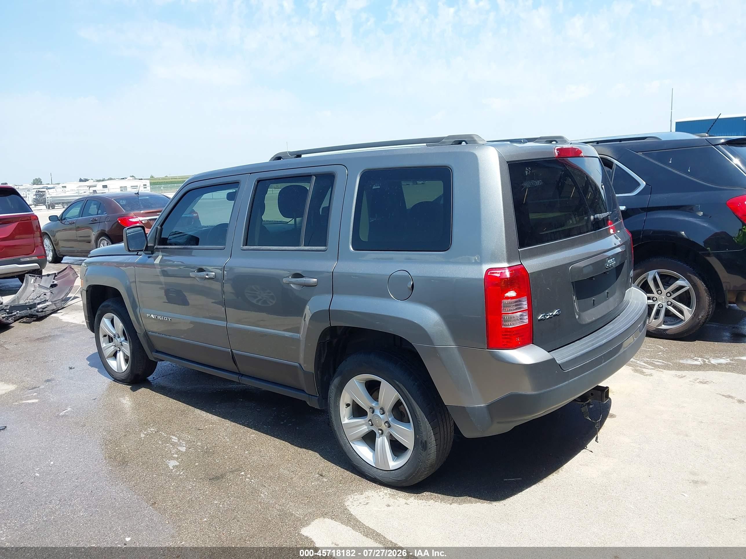 2014 Jeep Patriot Latitude Gray vin: 1C4NJRFB5ED500770