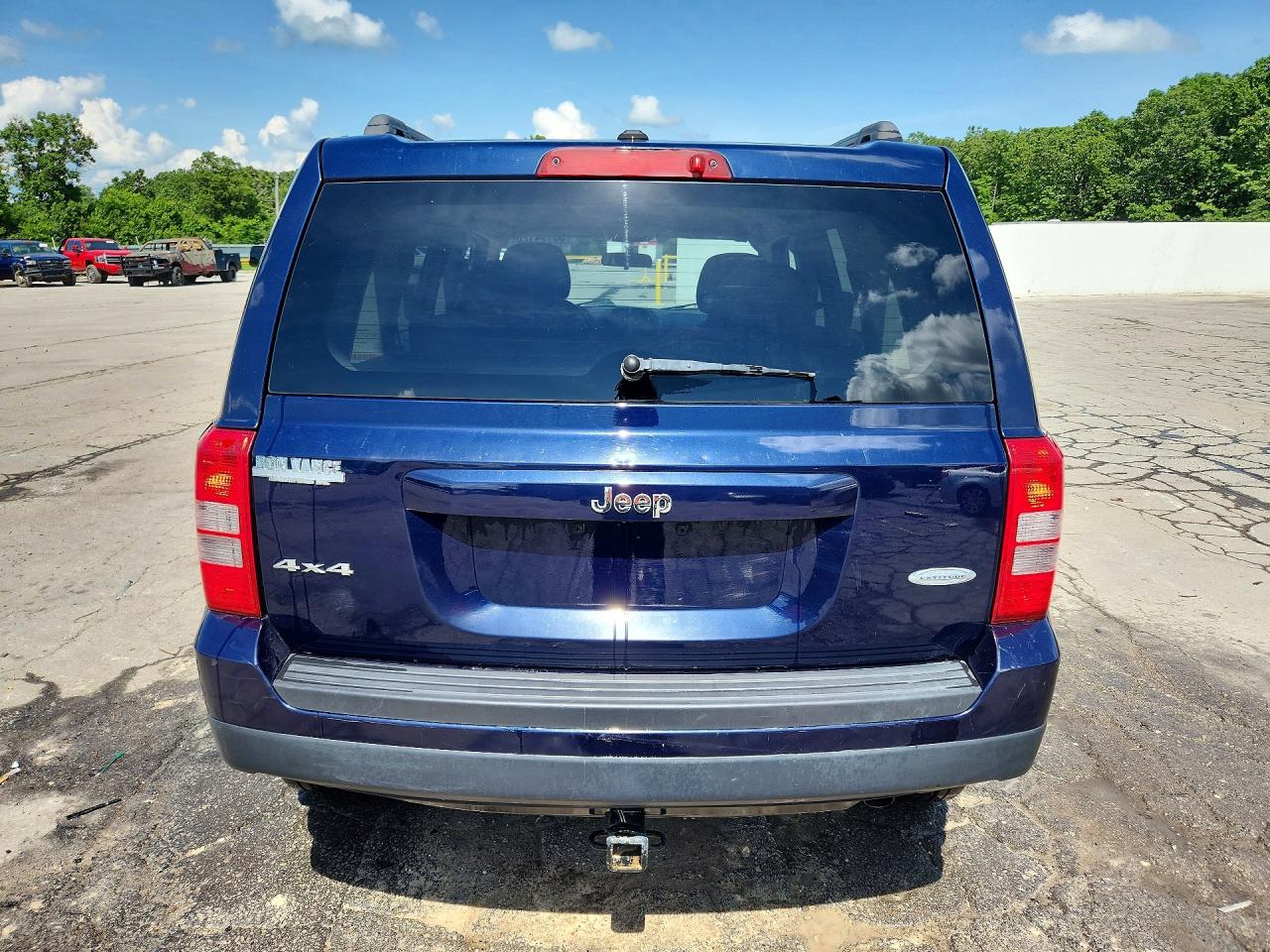 2014 Jeep Patriot Latitude Blue vin: 1C4NJRFB5ED506908
