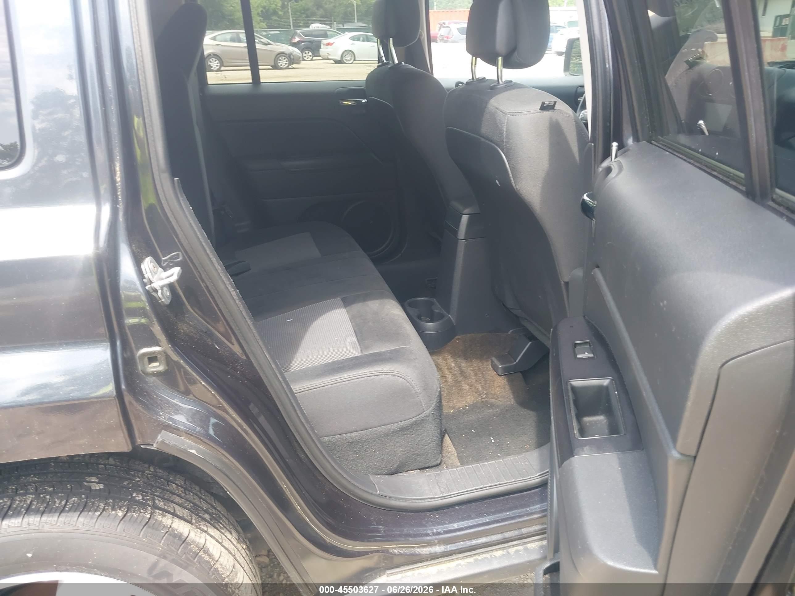 2014 Jeep Patriot Latitude Dark Blue vin: 1C4NJRFB5ED616728