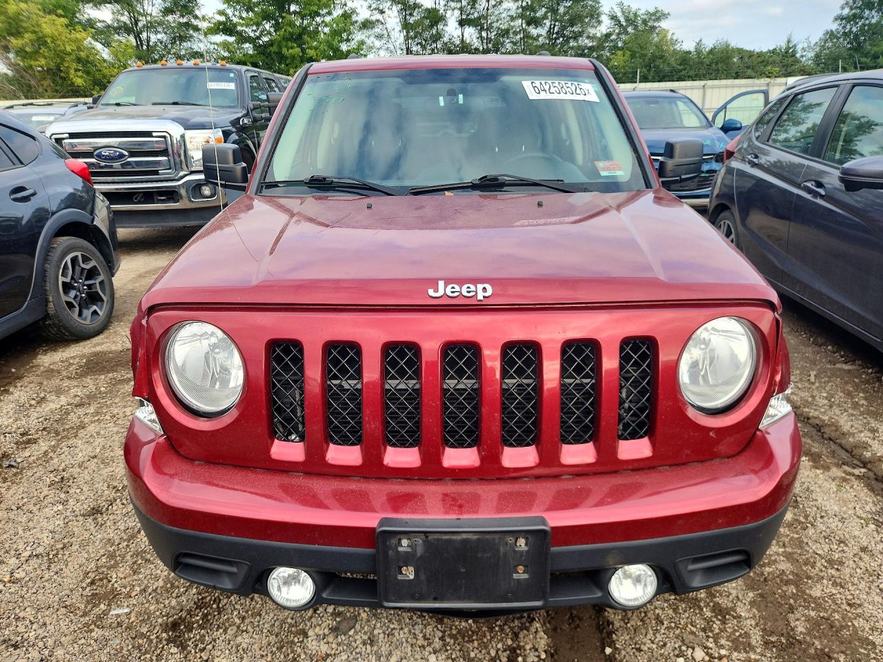 2014 Jeep Patriot Latitude Red vin: 1C4NJRFB5ED670921