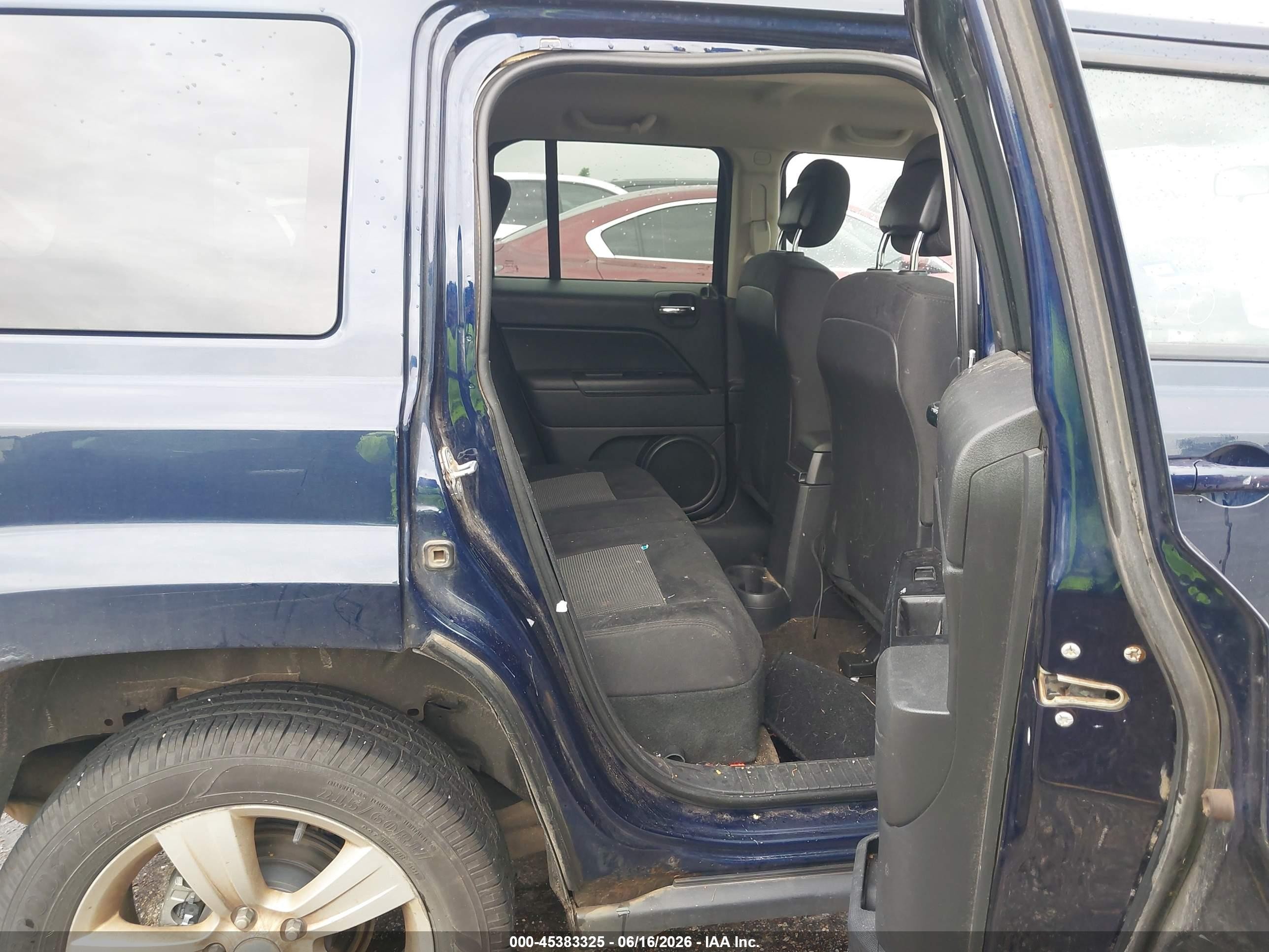 2014 Jeep Patriot Latitude Black vin: 1C4NJRFB5ED693776