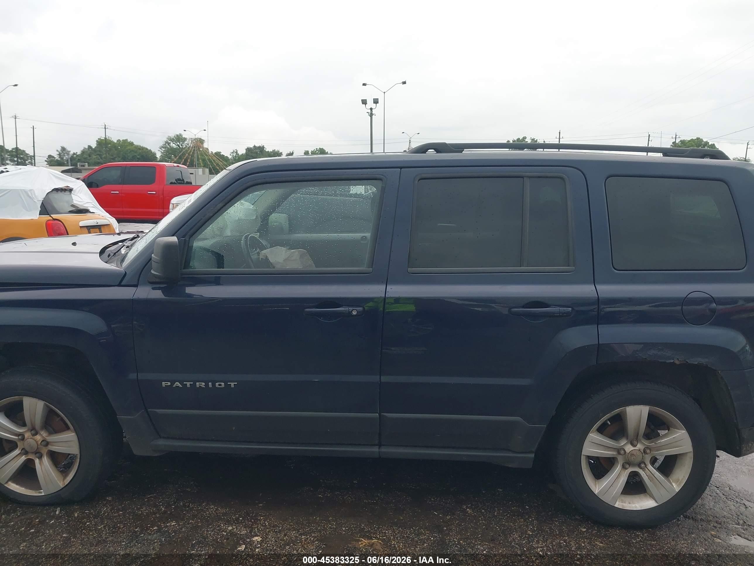2014 Jeep Patriot Latitude Black vin: 1C4NJRFB5ED693776