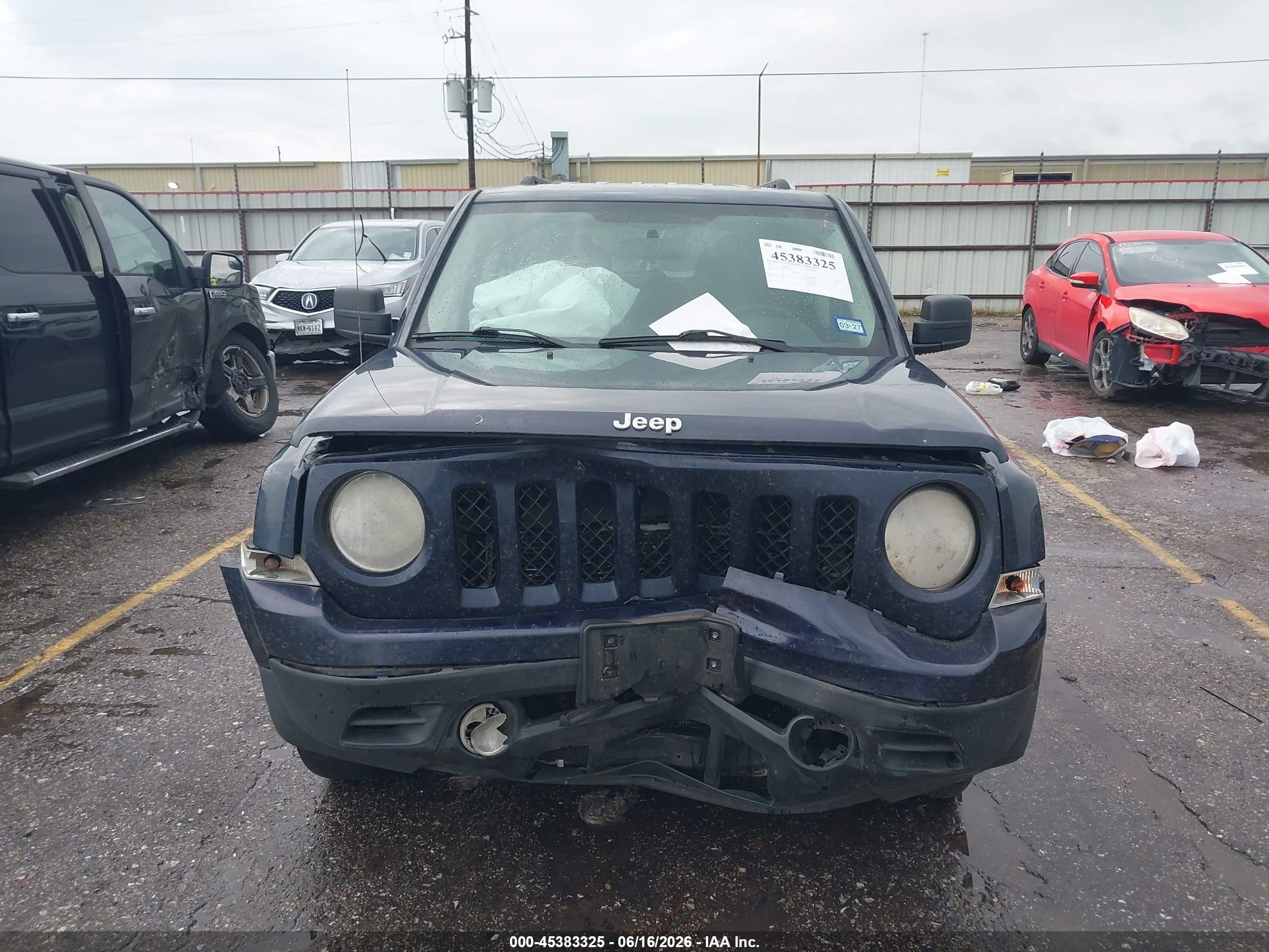 2014 Jeep Patriot Latitude Black vin: 1C4NJRFB5ED693776