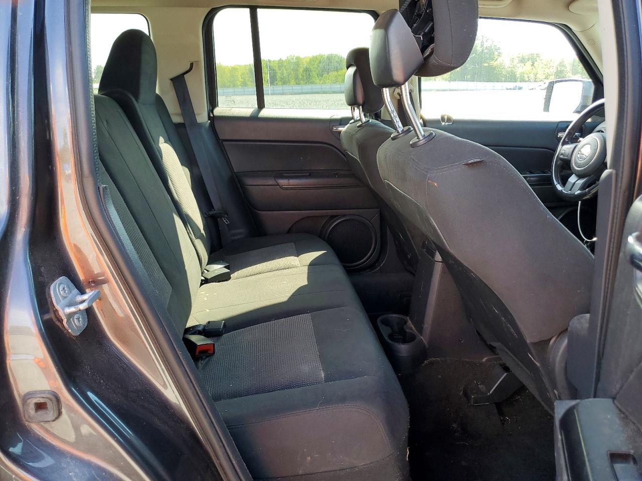 2014 Jeep Patriot Latitude Gray vin: 1C4NJRFB5ED910310