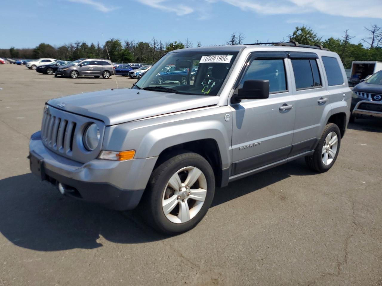 2015 Jeep Patriot Latitude Silver vin: 1C4NJRFB5FD109703