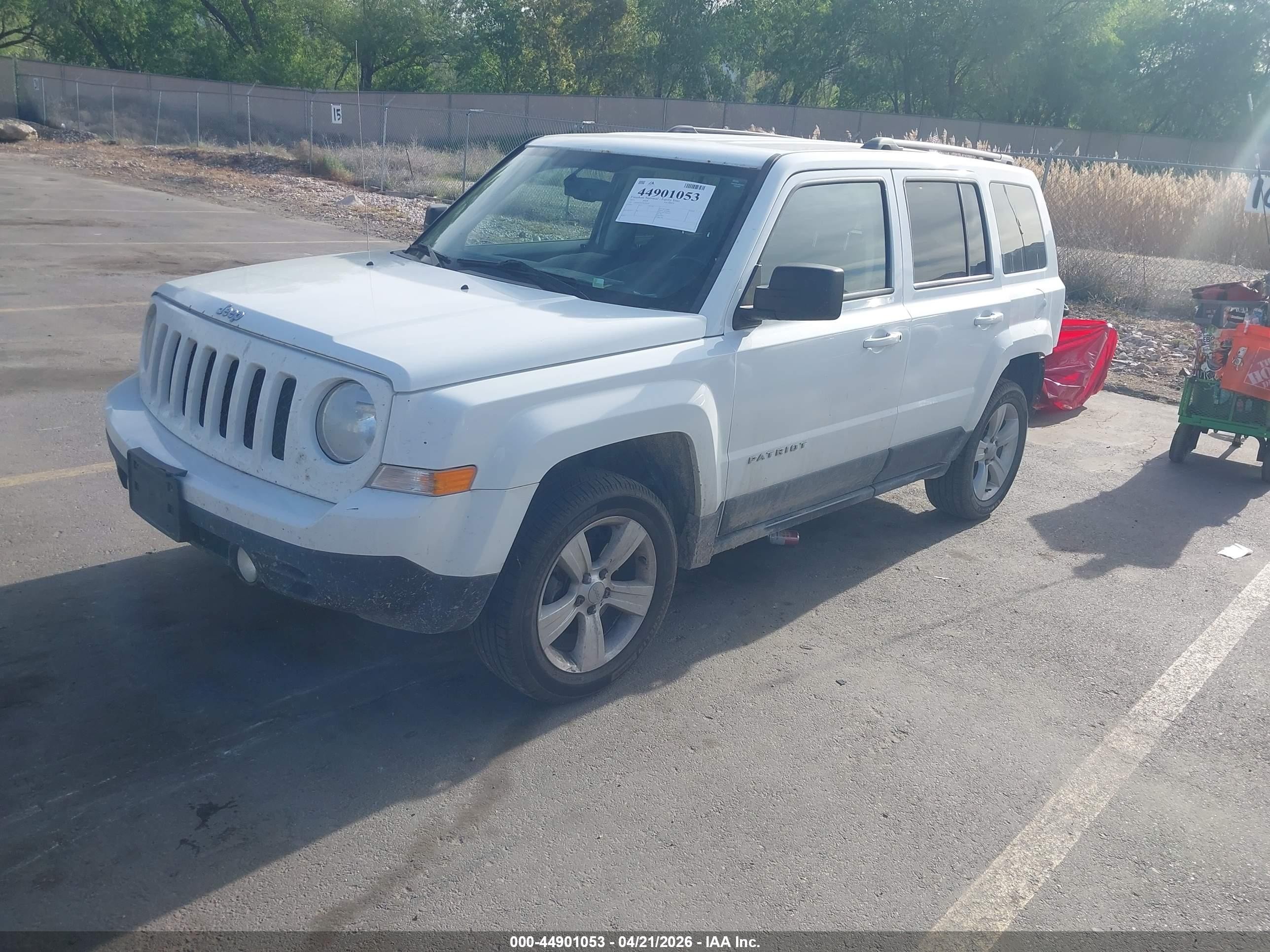 2015 Jeep Patriot Latitude White vin: 1C4NJRFB5FD183610