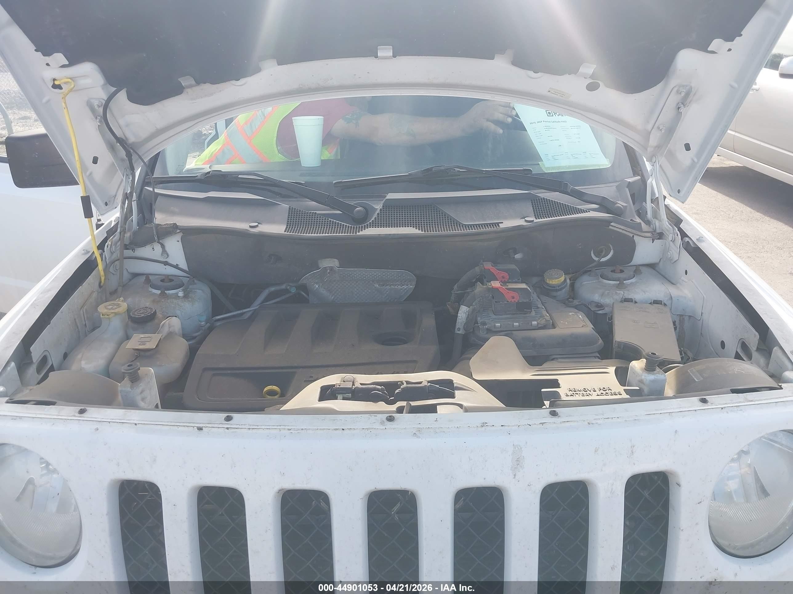 2015 Jeep Patriot Latitude White vin: 1C4NJRFB5FD183610