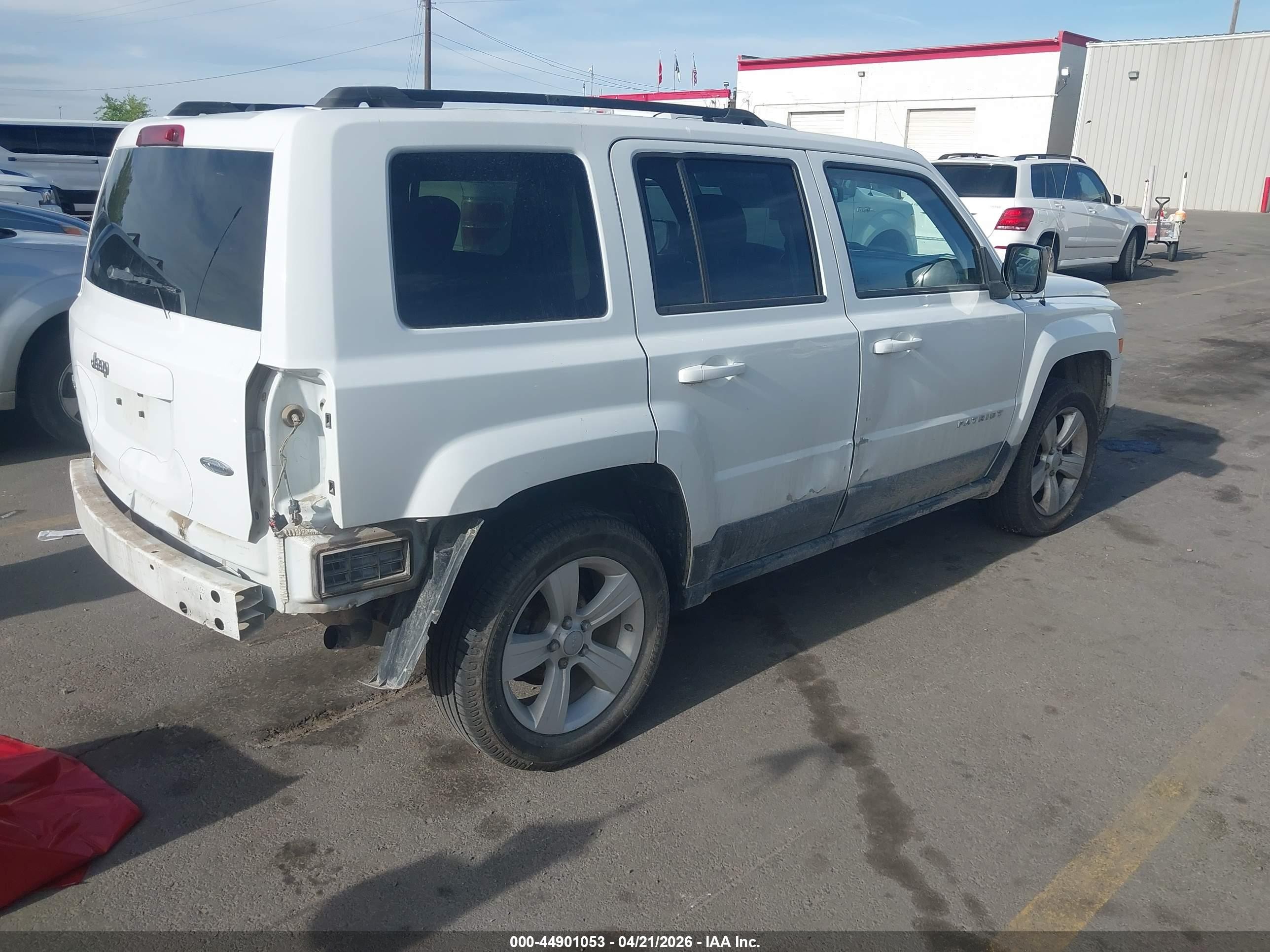 2015 Jeep Patriot Latitude White vin: 1C4NJRFB5FD183610