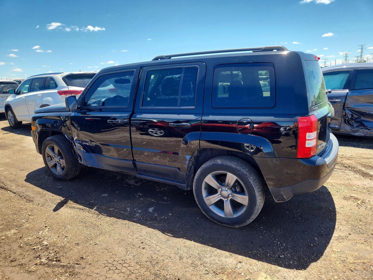 2015 Jeep Patriot Latitude Black vin: 1C4NJRFB5FD218193
