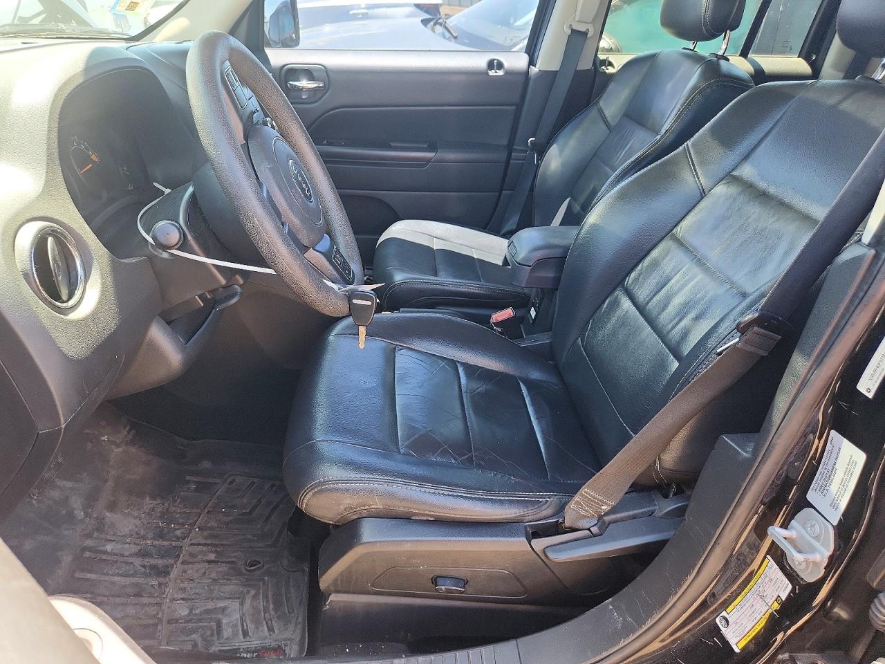2015 Jeep Patriot Latitude Black vin: 1C4NJRFB5FD218193