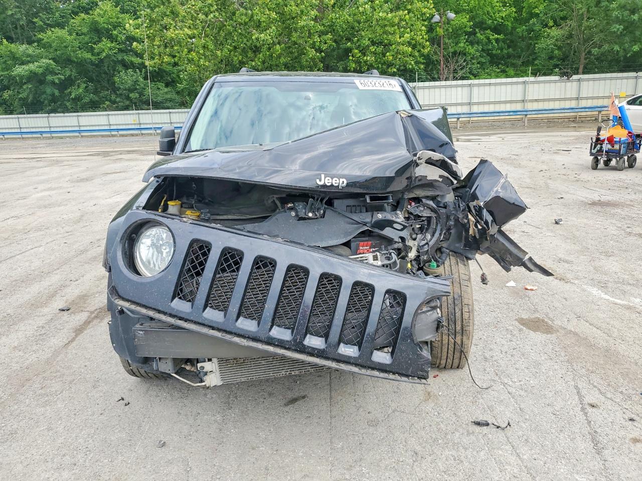 2015 Jeep Patriot Latitude Черный vin: 1C4NJRFB5FD321484