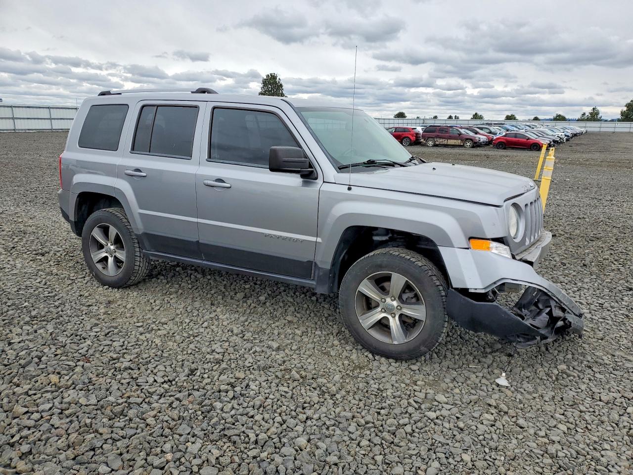 2016 Jeep Patriot Latitude Silver vin: 1C4NJRFB5GD619454