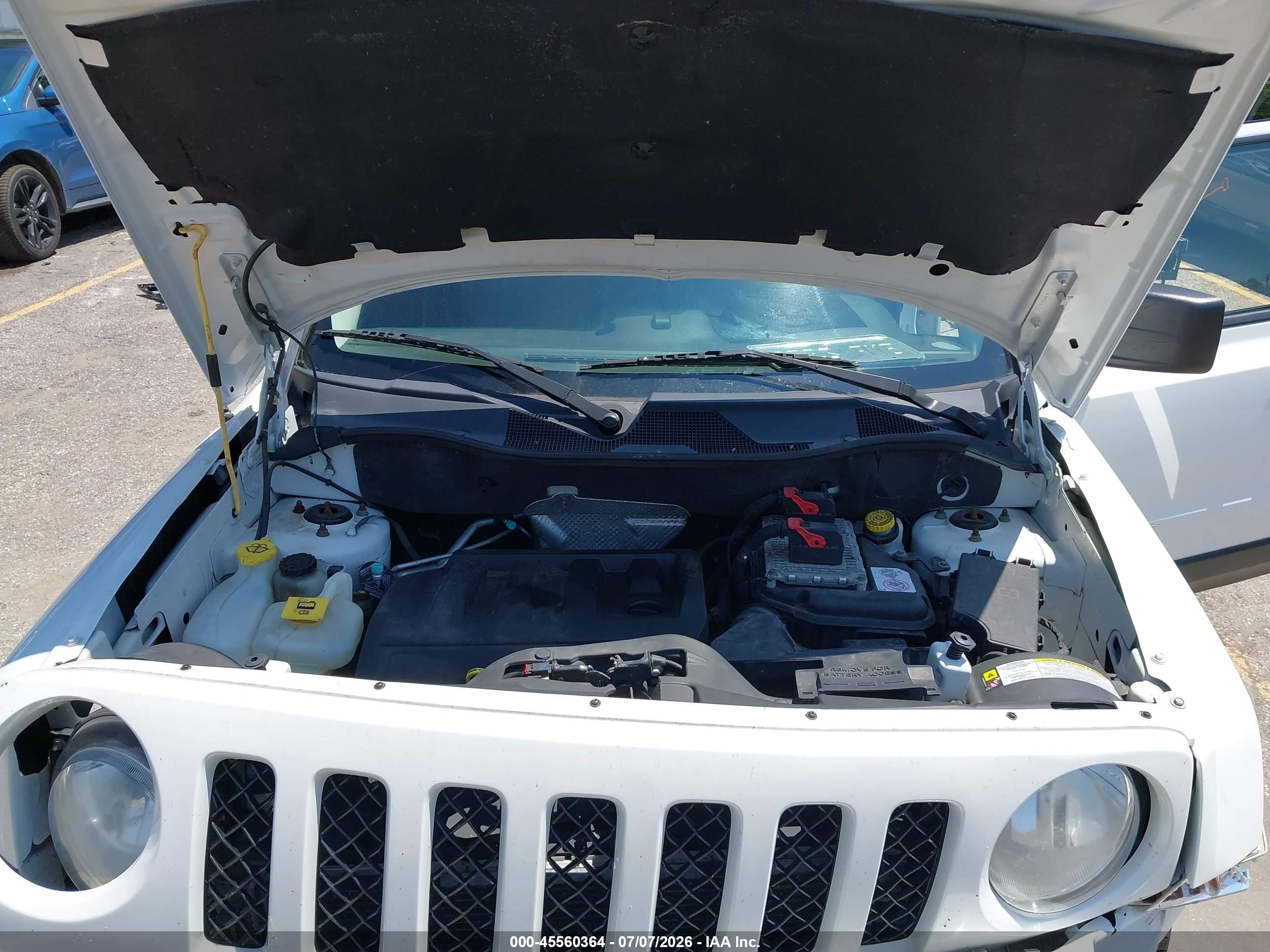 2012 Jeep Patriot Latitude White vin: 1C4NJRFB6CD689765