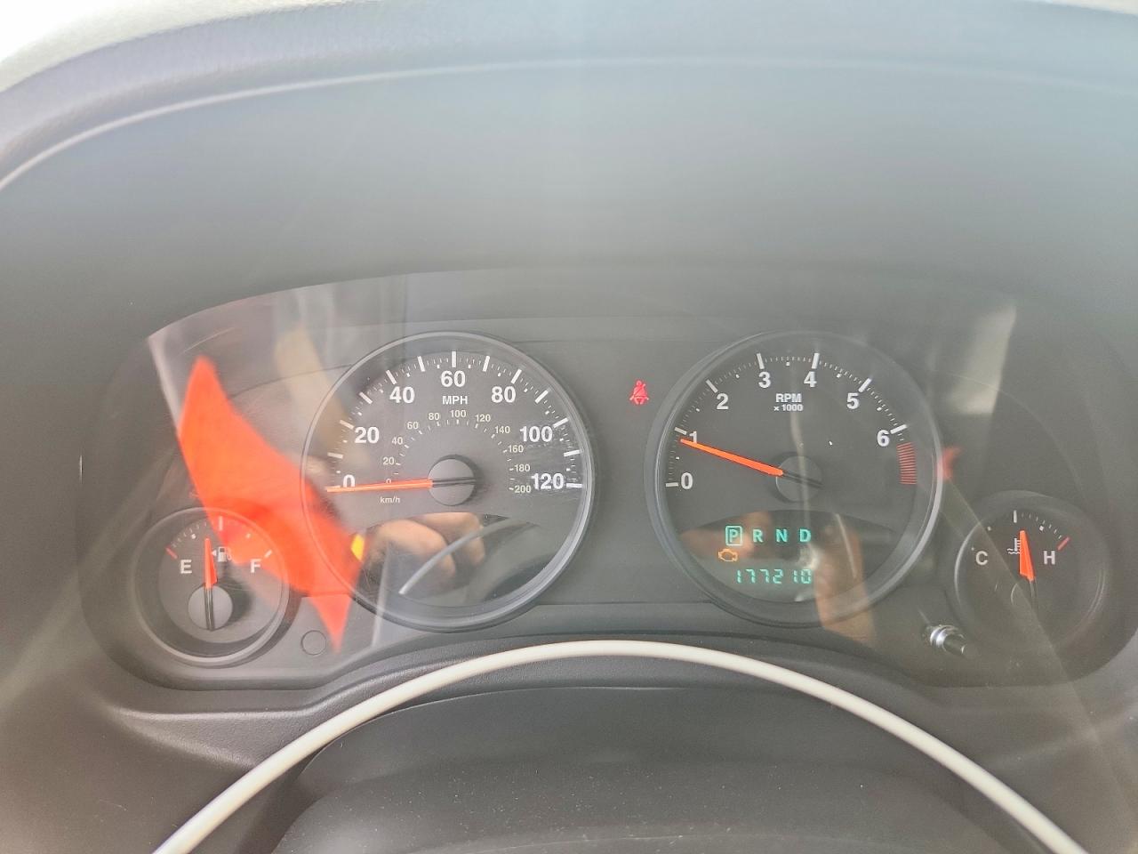 2013 Jeep Patriot Latitude Серебряный vin: 1C4NJRFB6DD245237