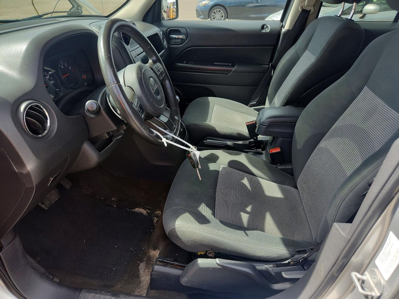 2013 Jeep Patriot Latitude Серебряный vin: 1C4NJRFB6DD245237