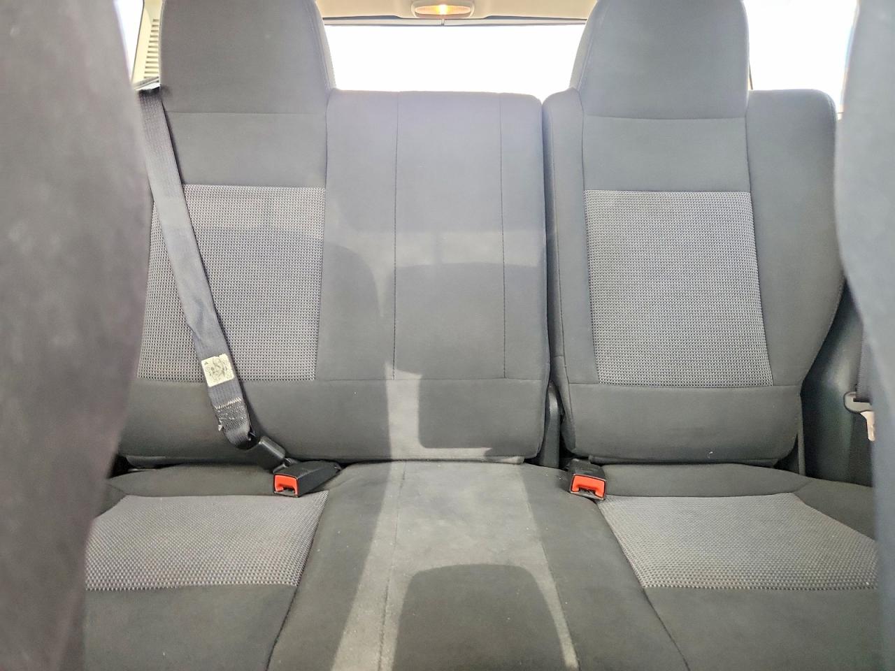 2013 Jeep Patriot Latitude Серебряный vin: 1C4NJRFB6DD245237