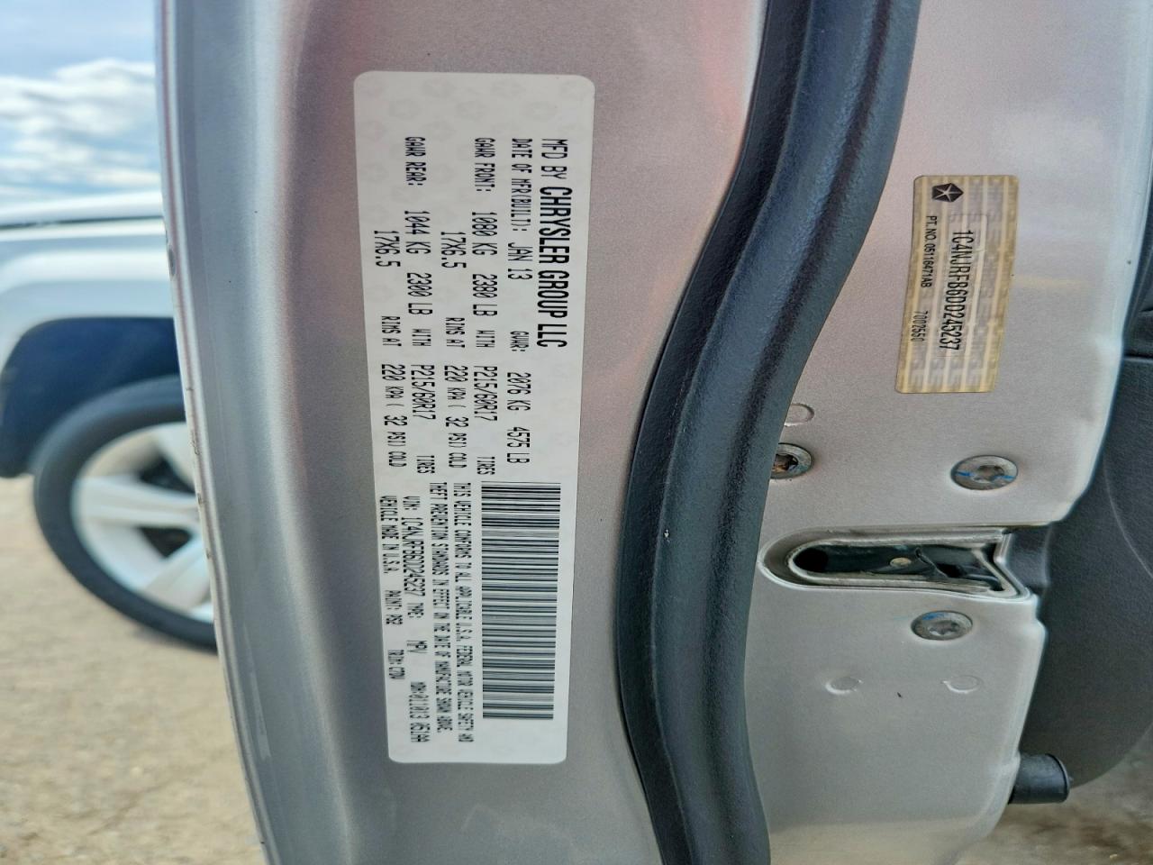 2013 Jeep Patriot Latitude Серебряный vin: 1C4NJRFB6DD245237