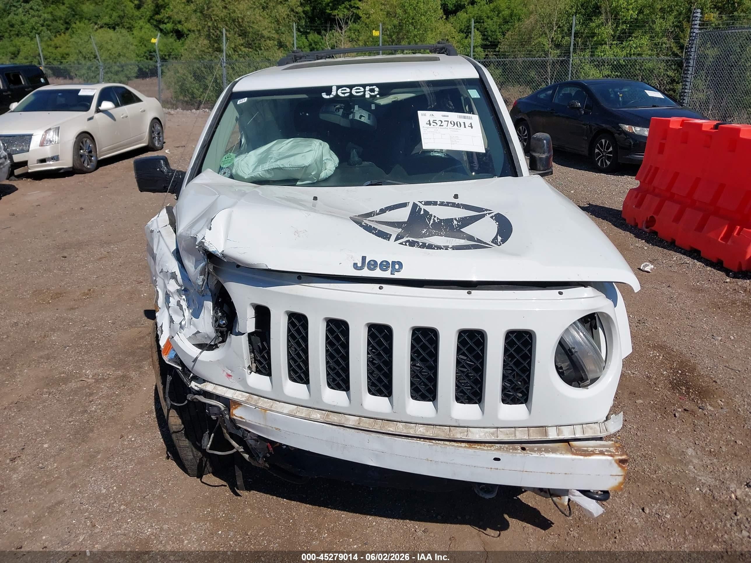 2014 Jeep Patriot Latitude White vin: 1C4NJRFB6ED617547
