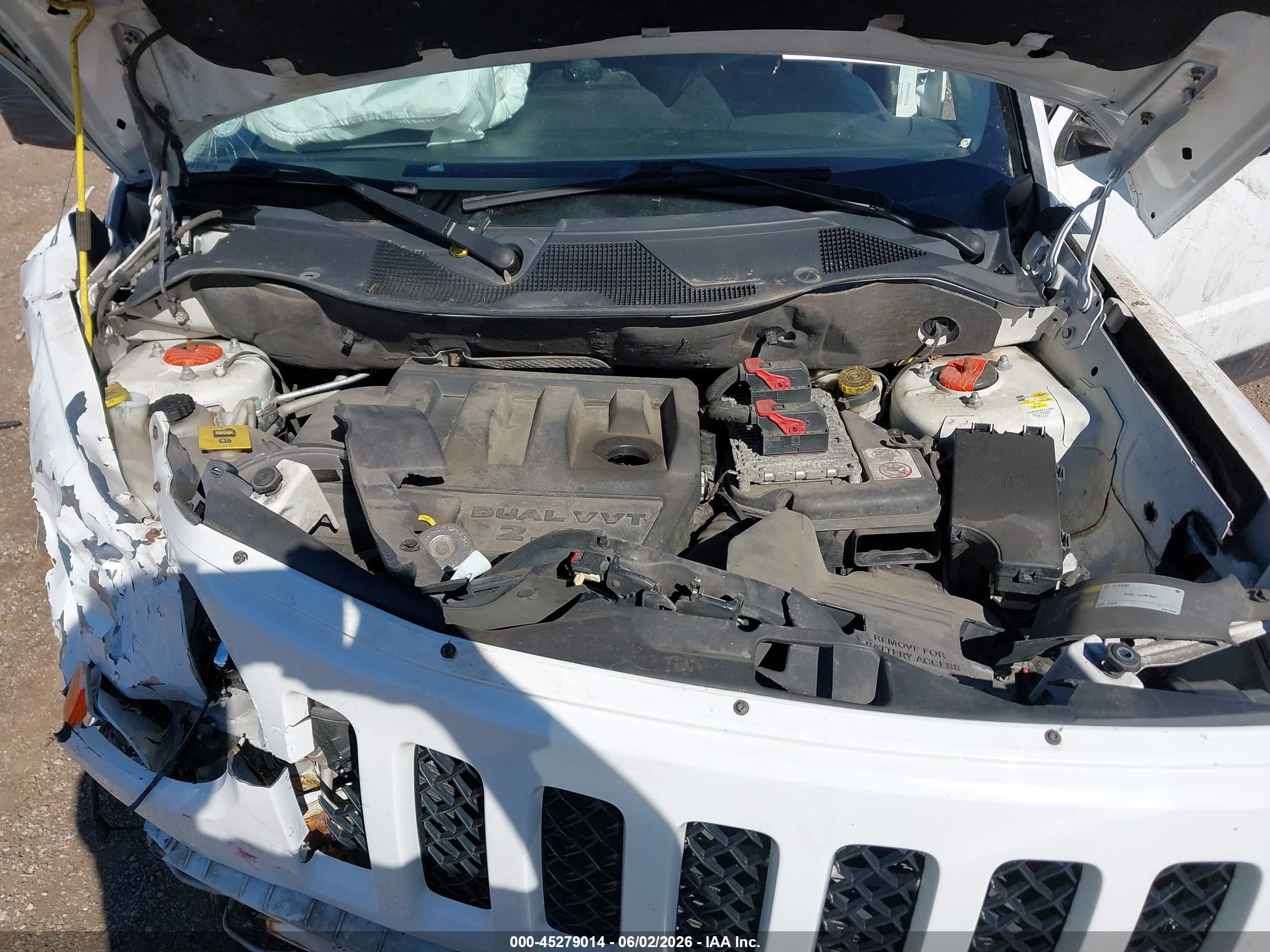 2014 Jeep Patriot Latitude White vin: 1C4NJRFB6ED617547